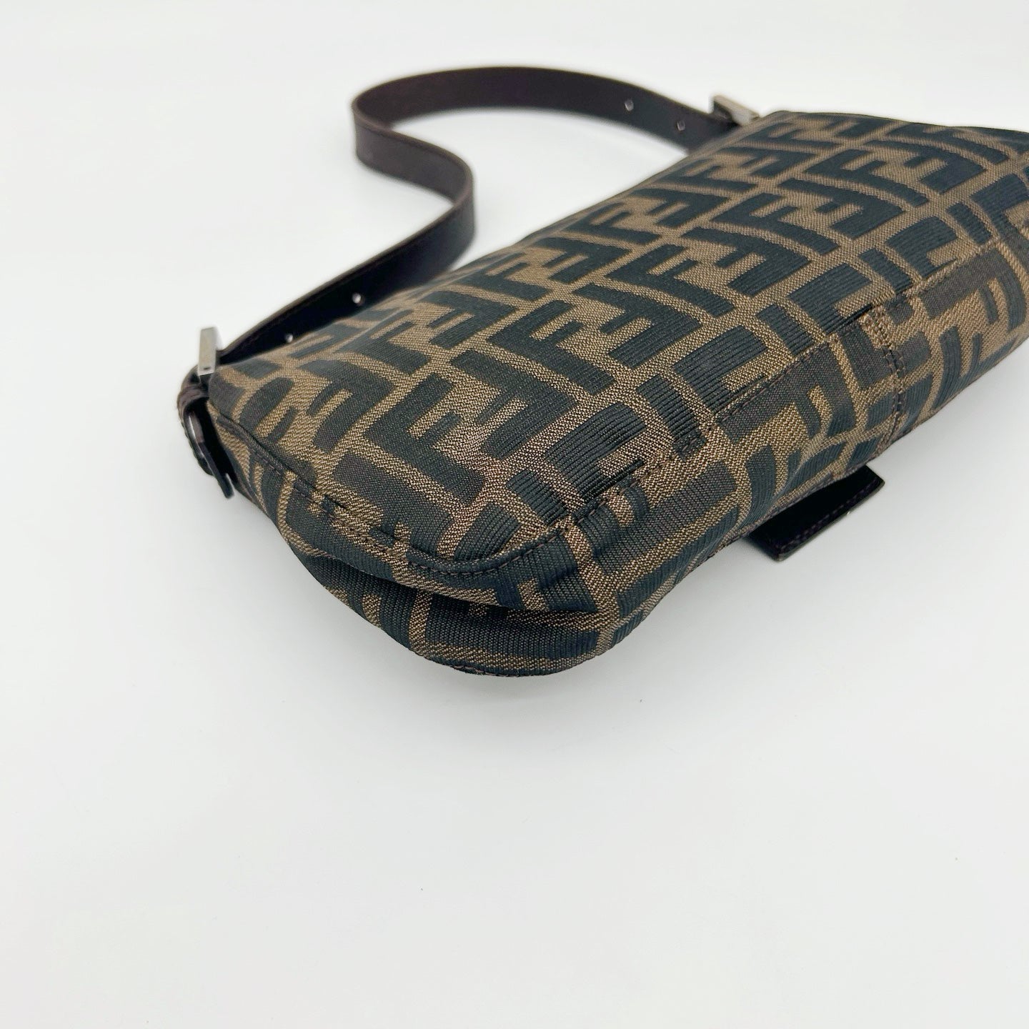 FENDI Brown Zucca Baguette Shoulder Bag [Used]