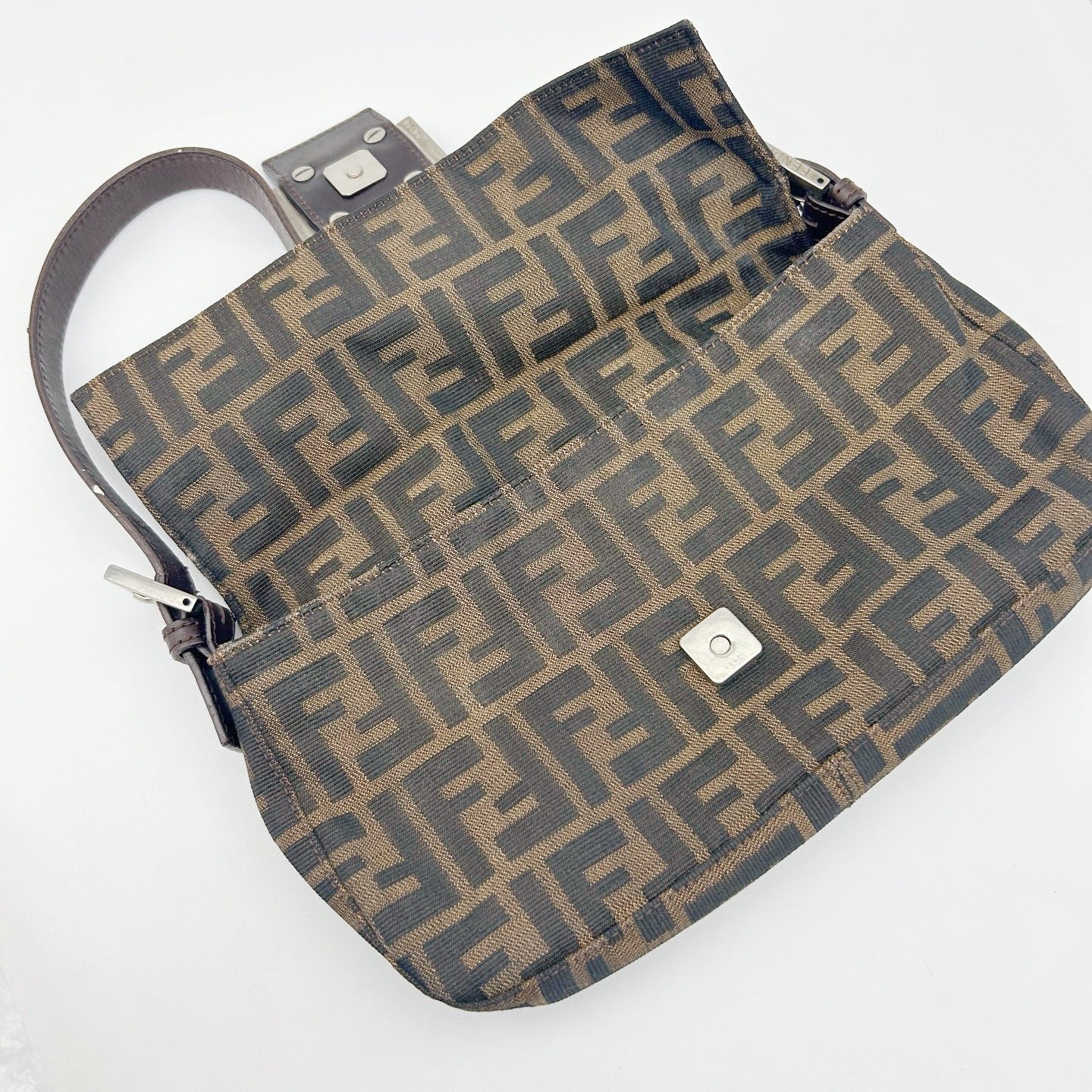 FENDI Brown Zucca Baguette Shoulder Bag [Used]