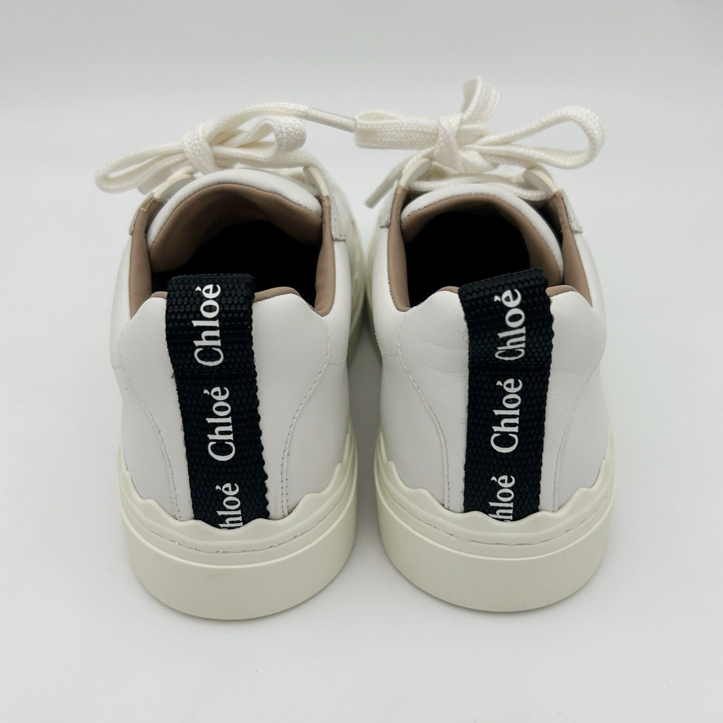 CHLOÉ Lauren White Leather Low-Top Sneakers [Used]