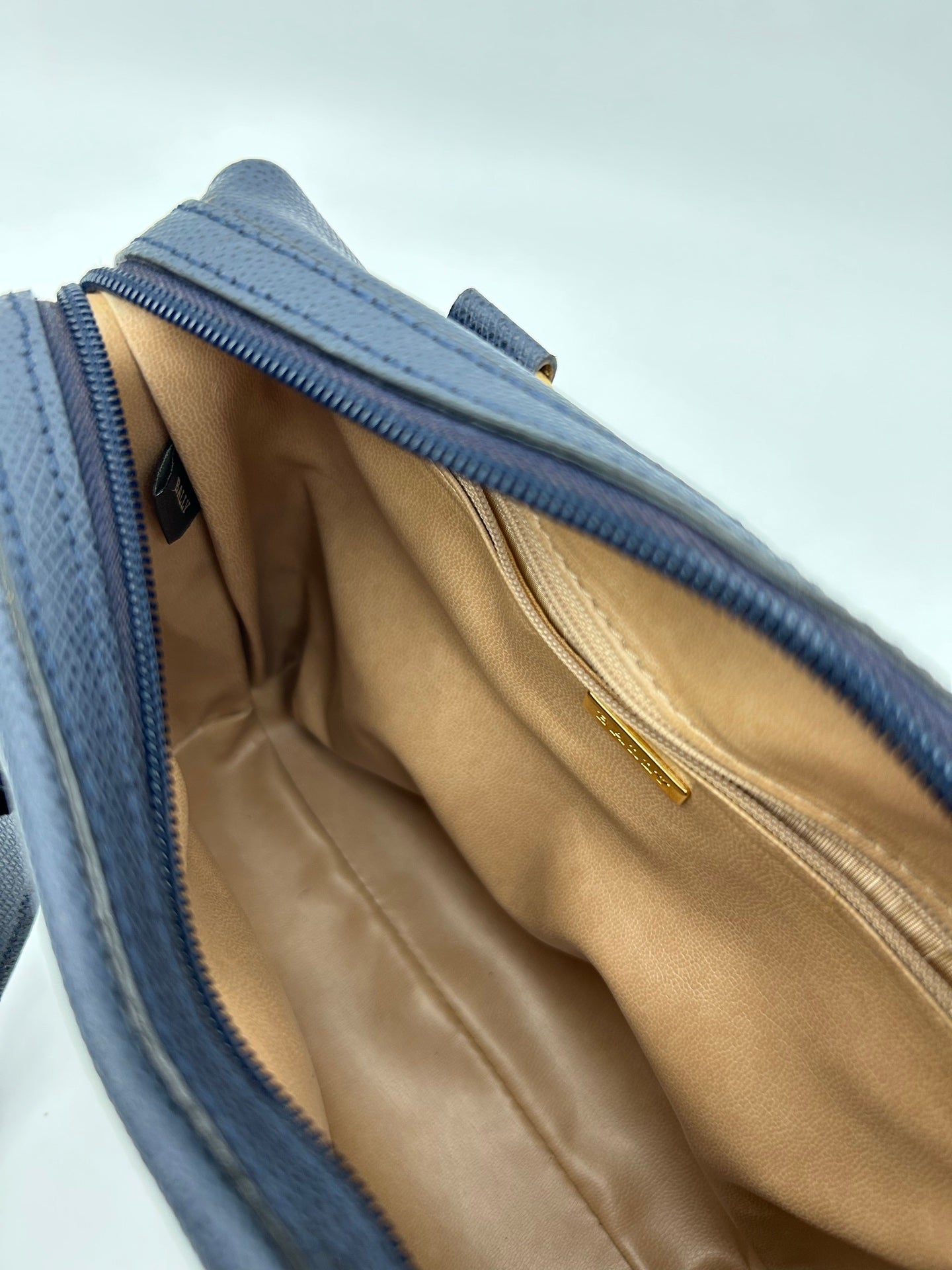 BALLY Blue Leather Top Handle Box Bag [Used]