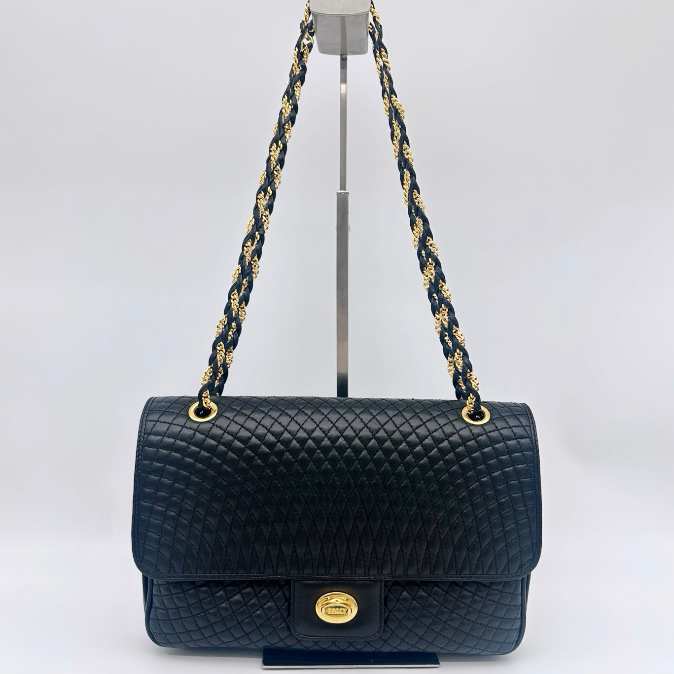 BALLY Black Quilted Lambskin Chain Shoulder Bag [Used]