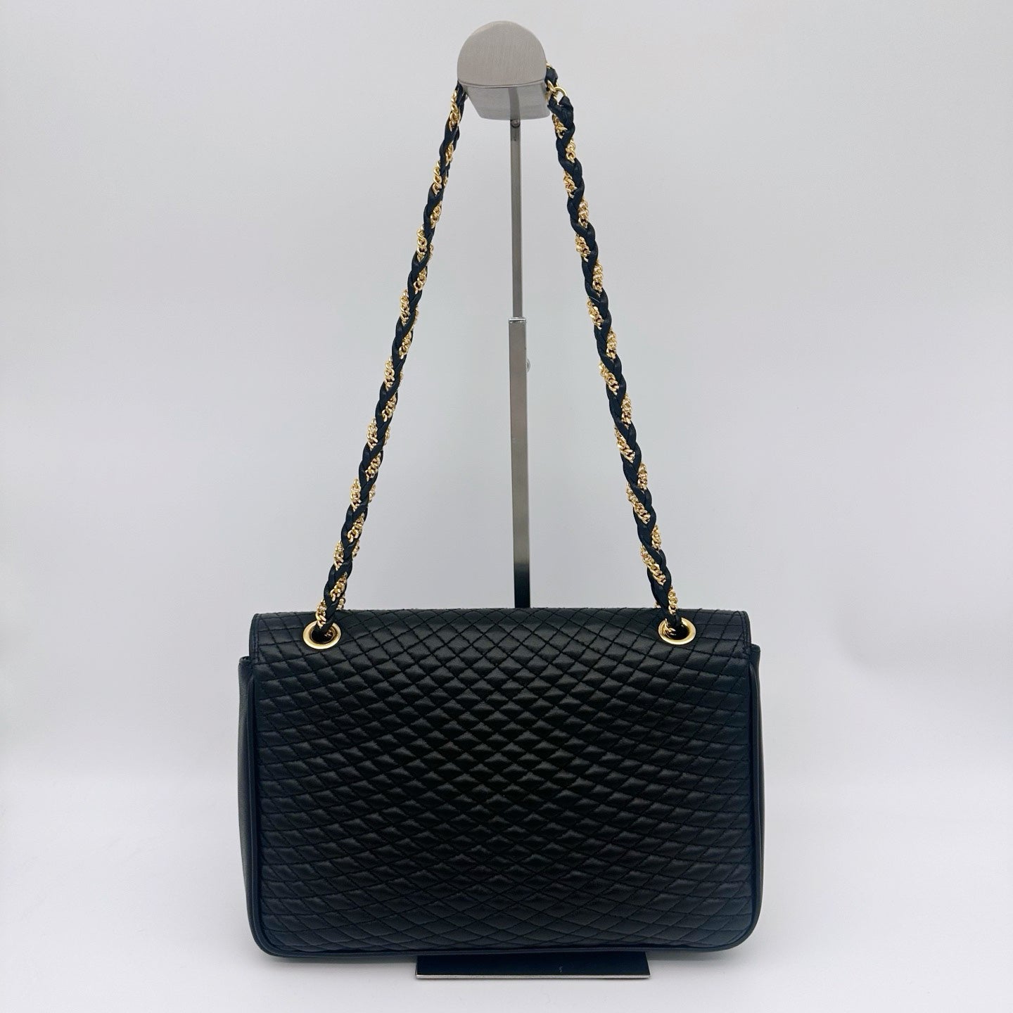 BALLY Black Quilted Lambskin Chain Shoulder Bag [Used]
