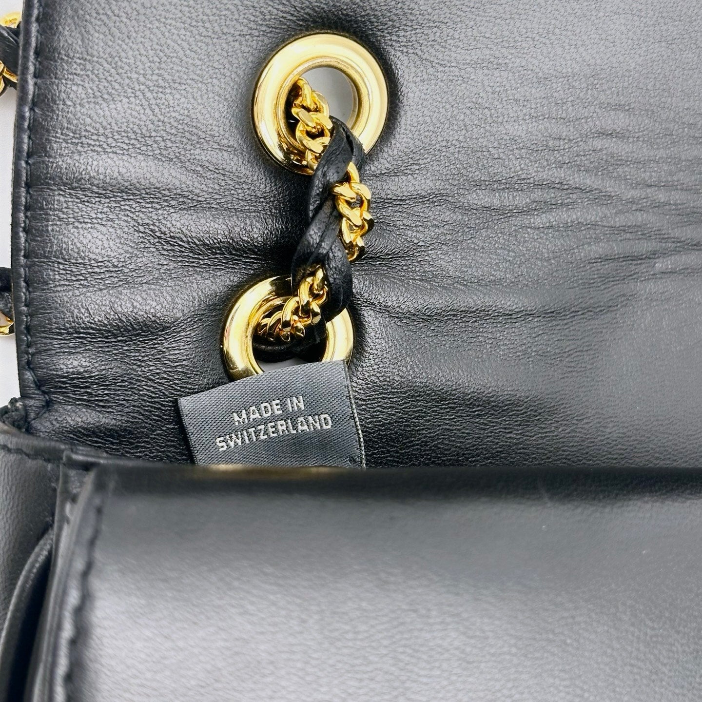 BALLY Black Quilted Lambskin Chain Shoulder Bag [Used]