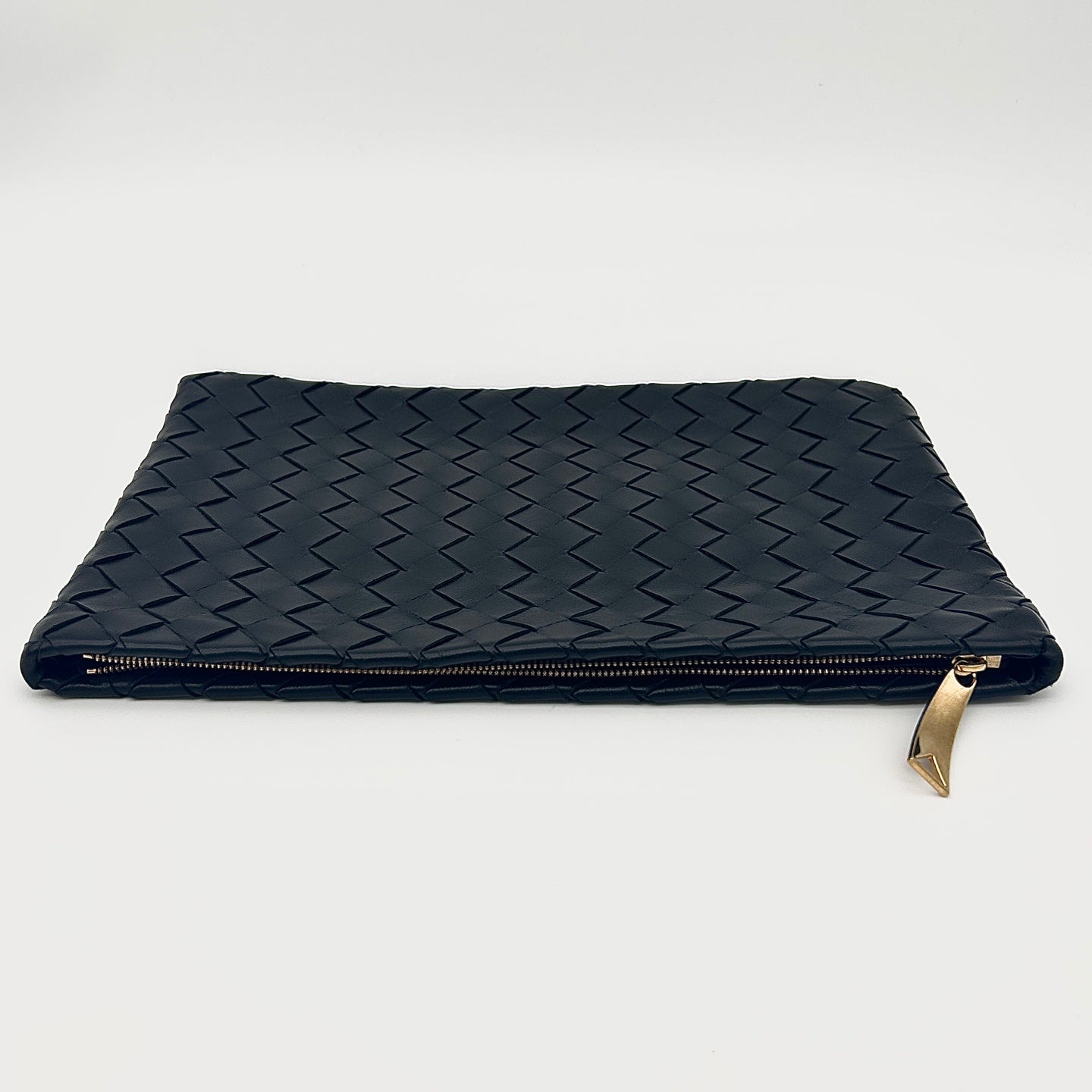 BOTTEGA VENETA Black Intrecciato Lambskin Zip Clutch Bag [Used]