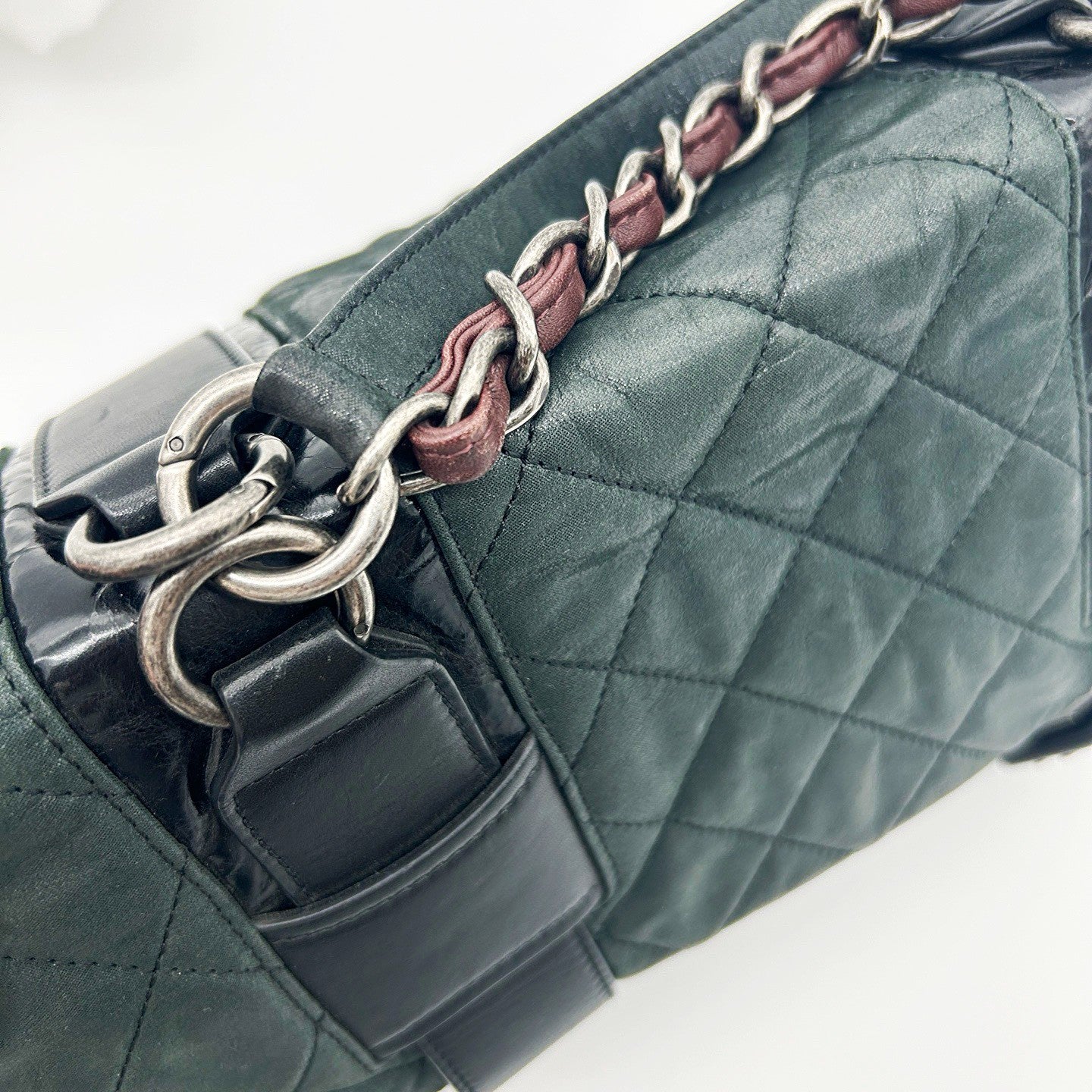 CHANEL Dark Green Pearl Calfskin 2-Way School Lock Messenger Bag [Used]