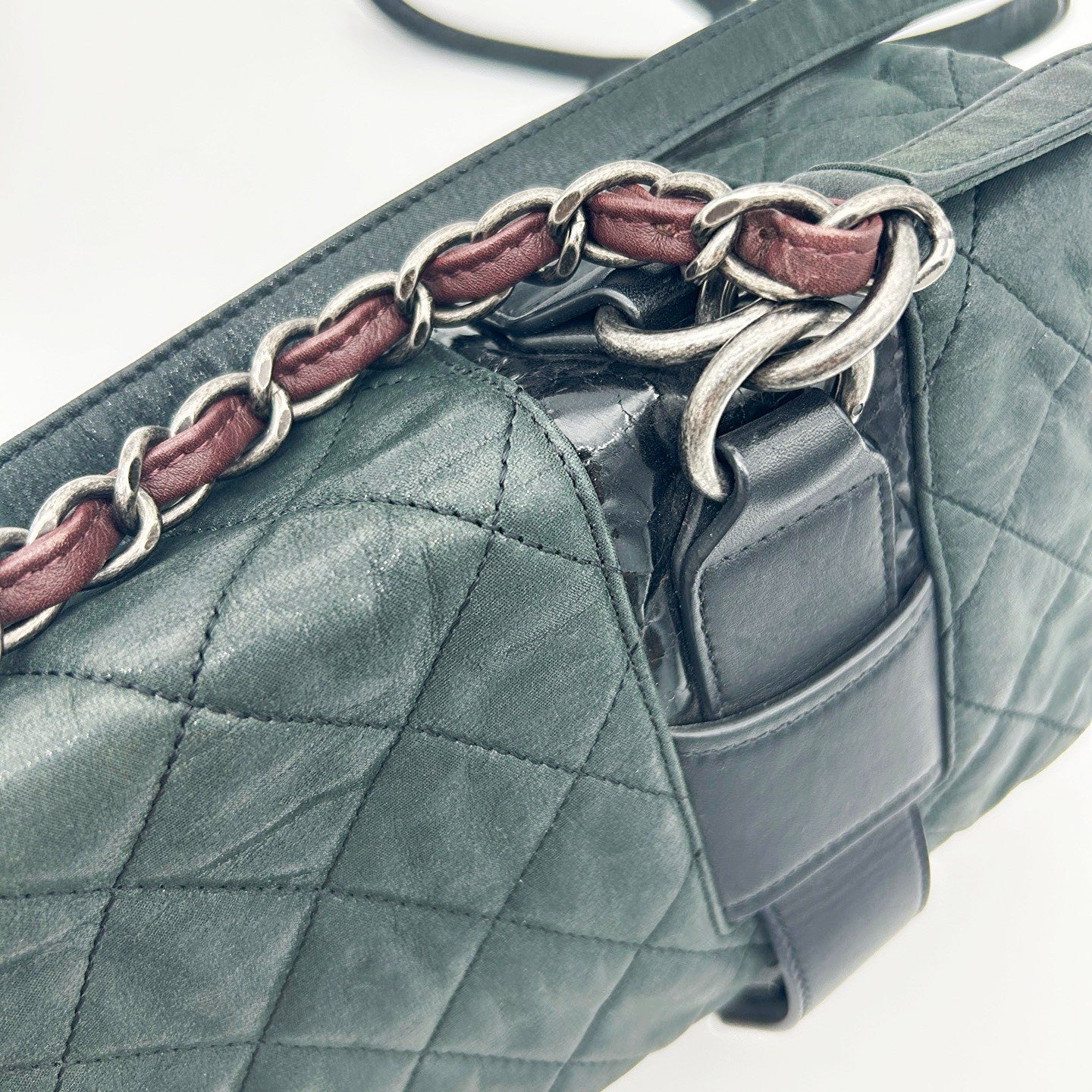 CHANEL Dark Green Pearl Calfskin 2-Way School Lock Messenger Bag [Used]