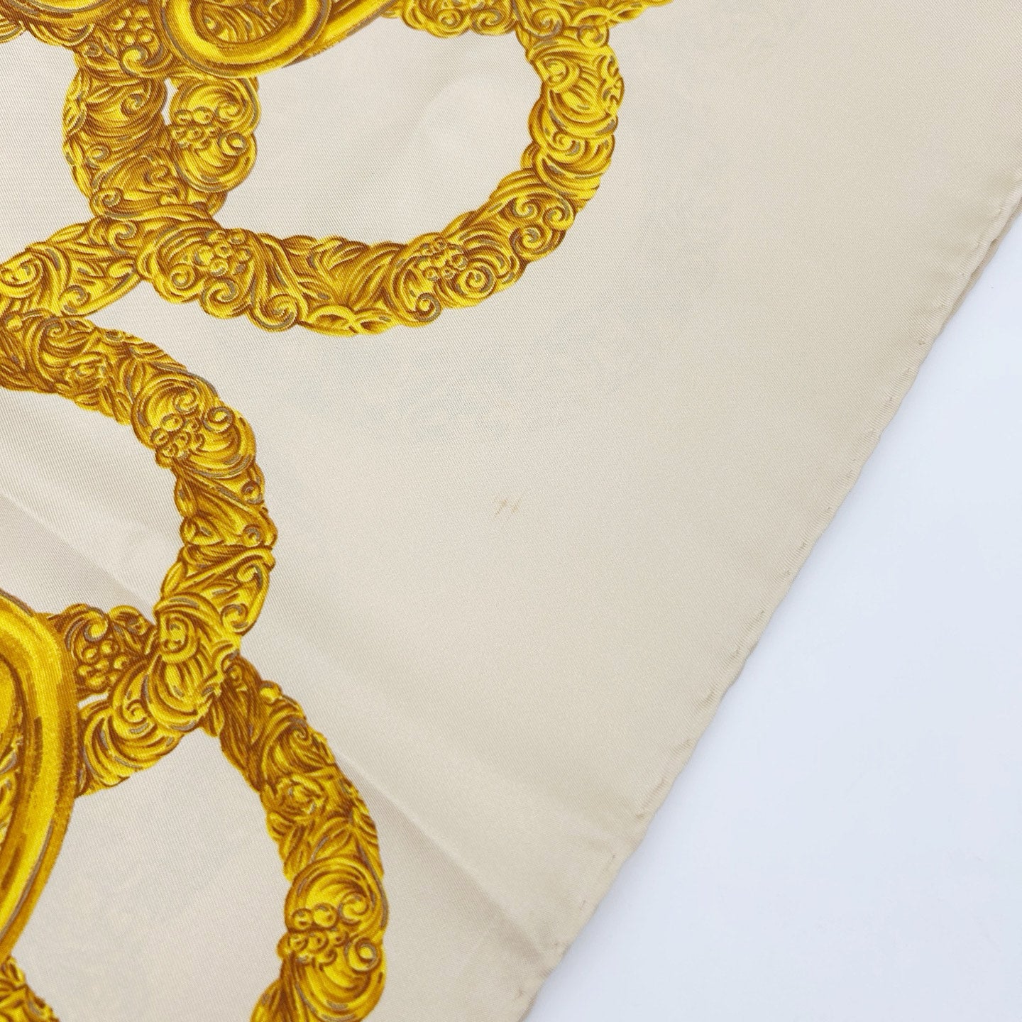 CHANEL Vintage Baroque Chain Print Silk Scarf 90 [Used]