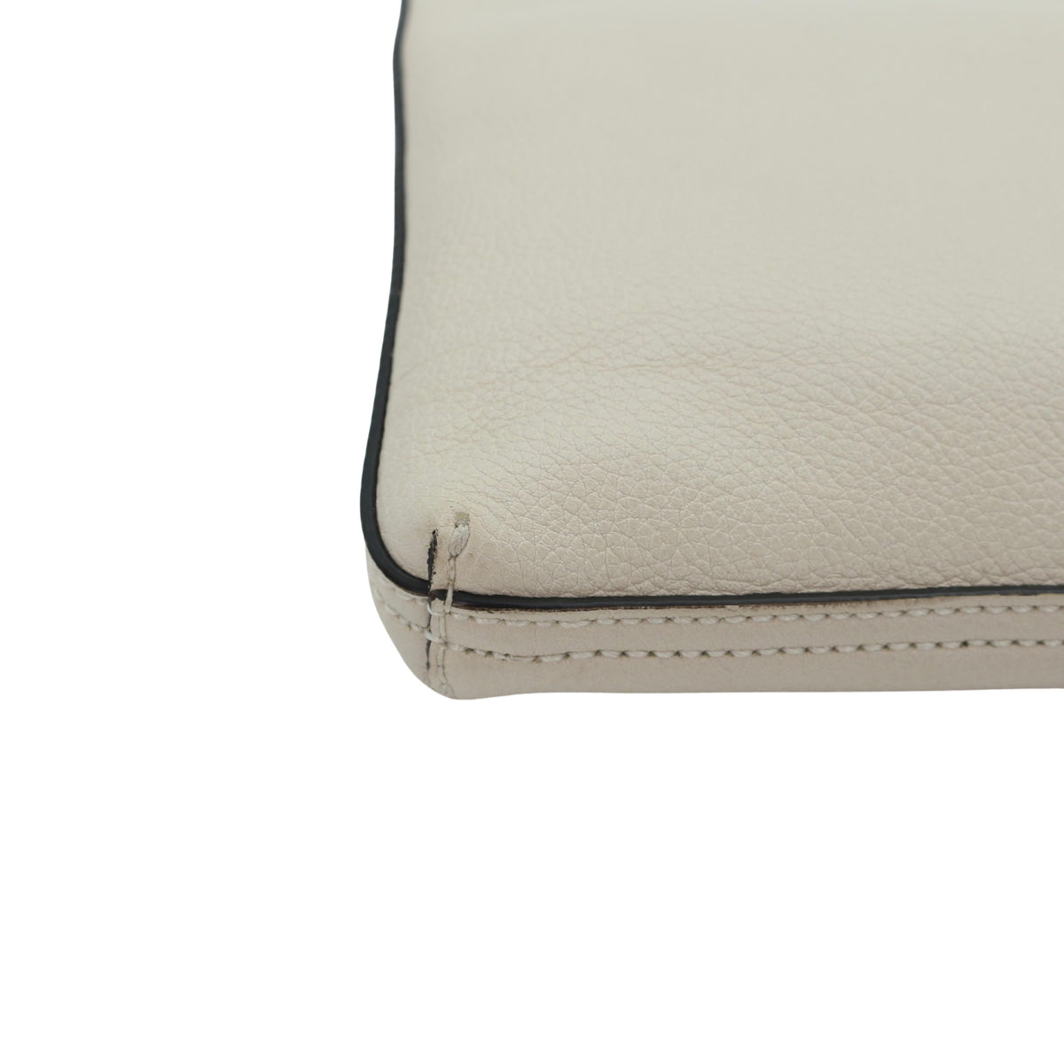 Gucci Pearl White Clutch Bag [Used]