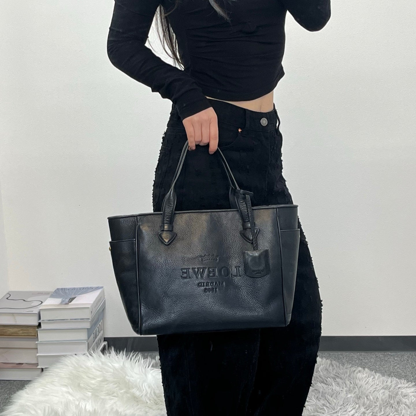 LOEWE Black Leather Logo Tote Bag [Used]