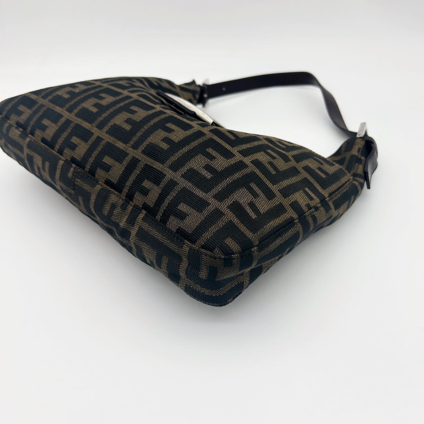 FENDI Brown Zucca Baguette Shoulder Bag [Used]