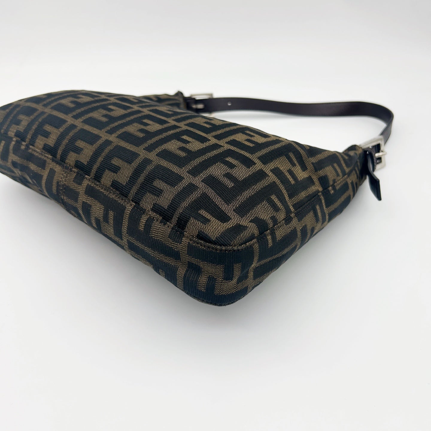 FENDI Brown Zucca Baguette Shoulder Bag [Used]
