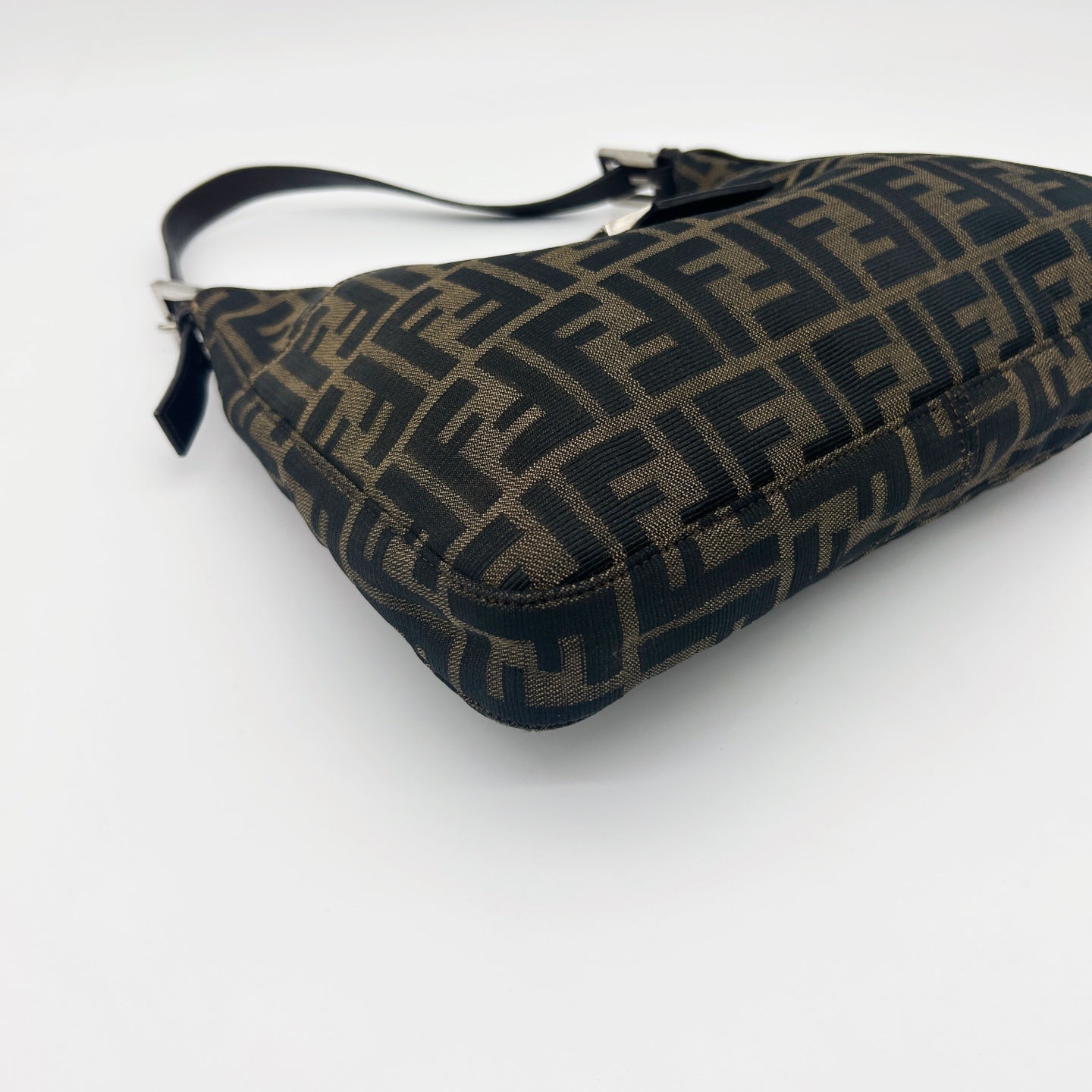 FENDI Brown Zucca Baguette Shoulder Bag [Used]