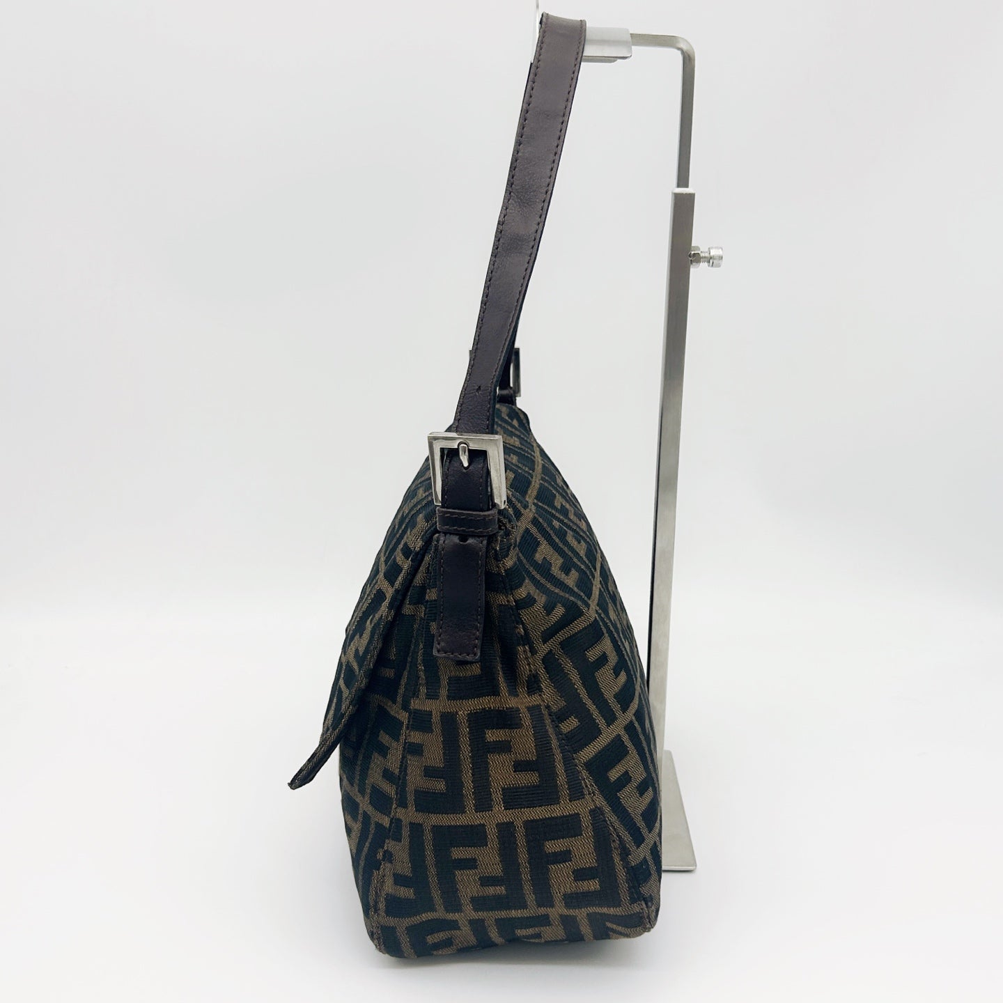 FENDI Brown Zucca Large Baguette Shoulder Bag [Used]
