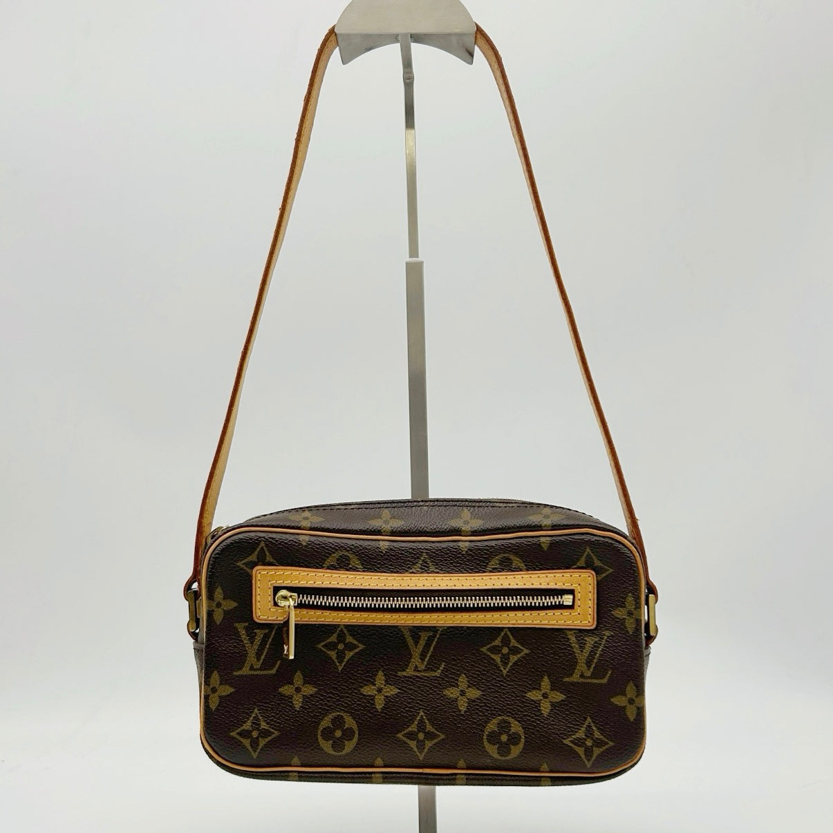 LOUIS VUITTON Monogram Cite MM Shoulder Bag [Used]