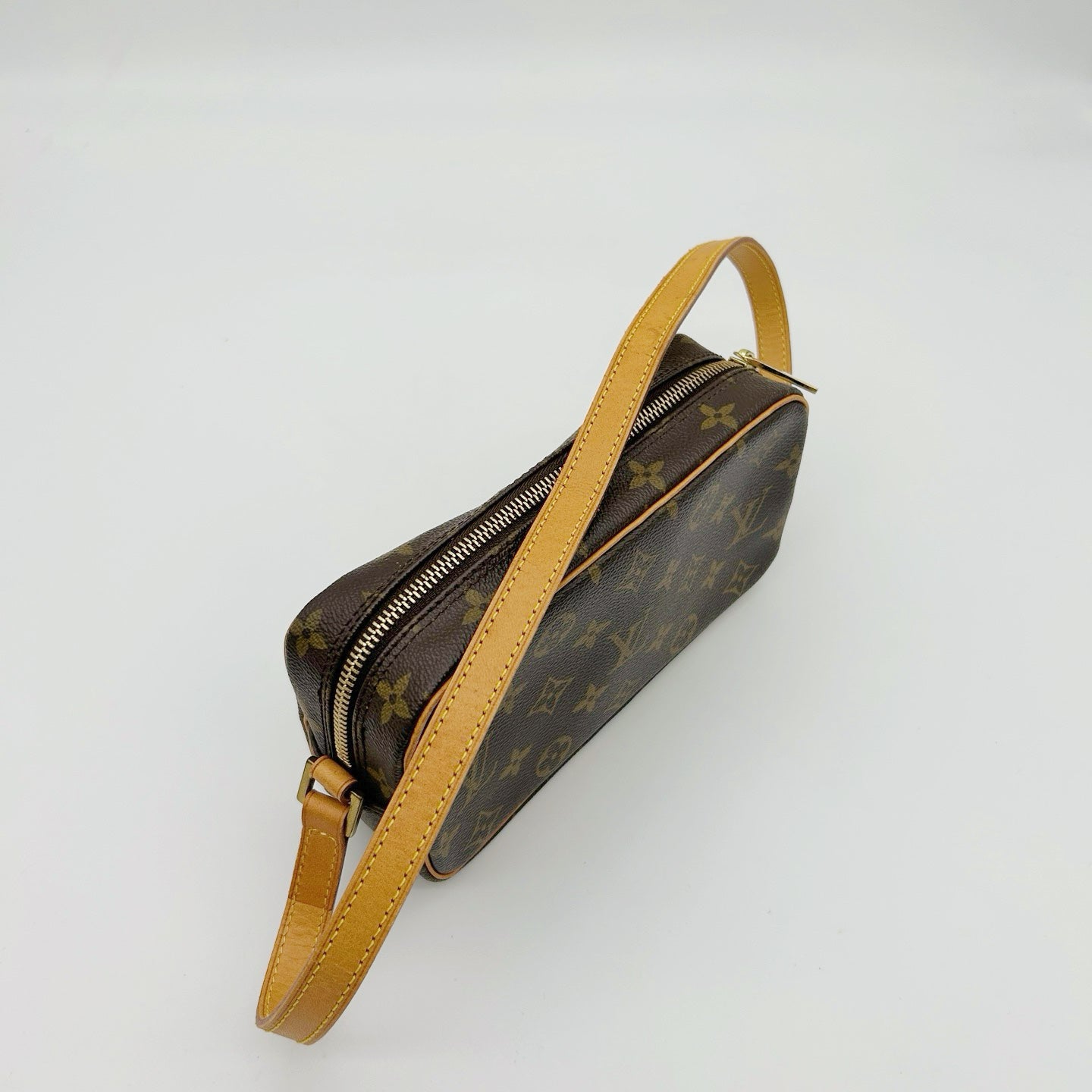 LOUIS VUITTON Monogram Cite MM Shoulder Bag [Used]
