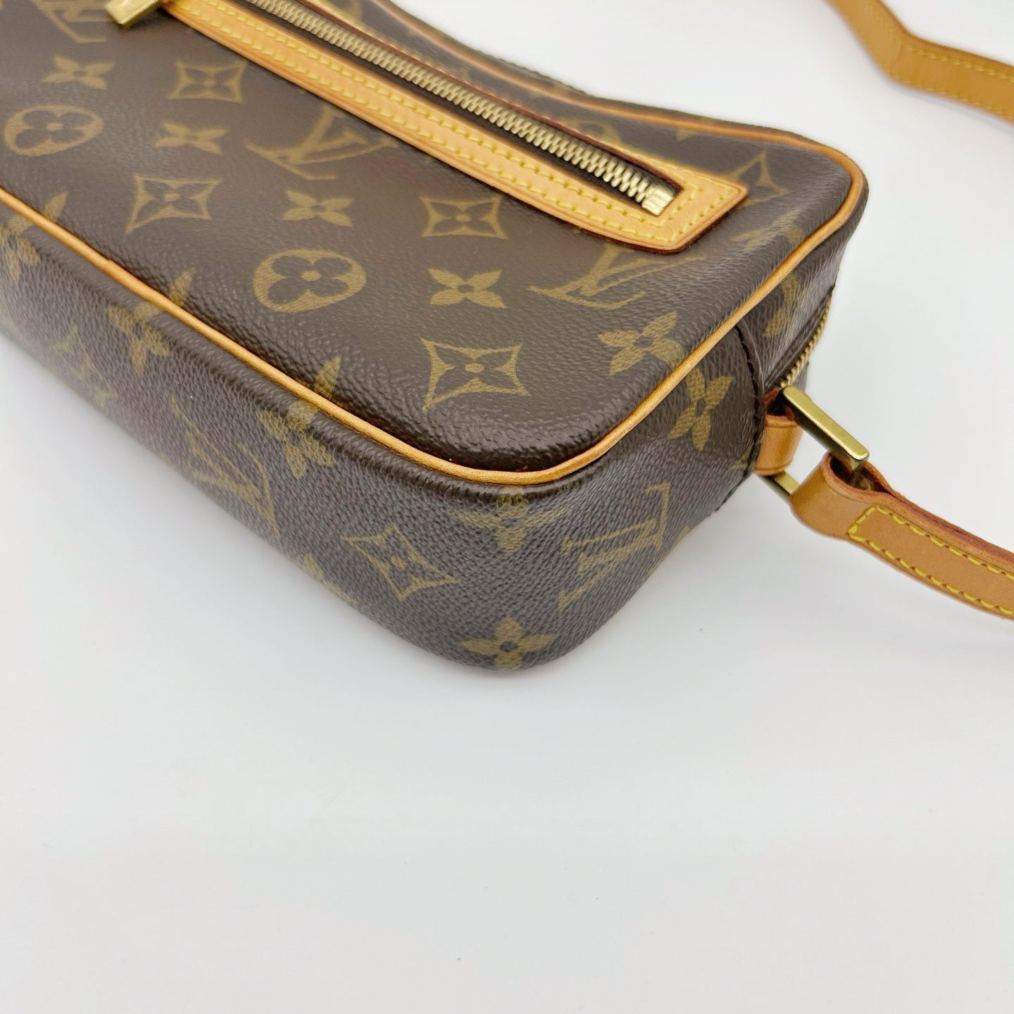 LOUIS VUITTON Monogram Cite MM Shoulder Bag [Used]