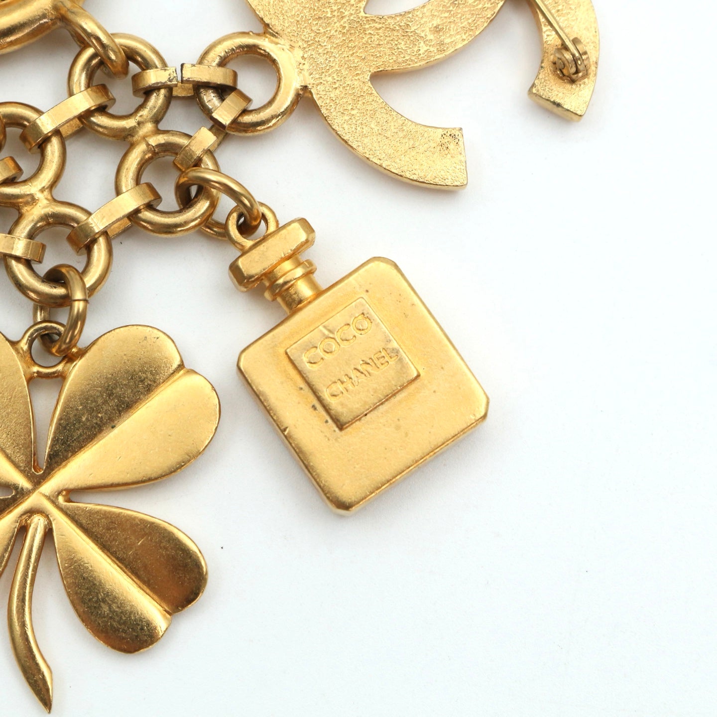 CHANEL Vintage Multi-Charm Brooch Pendant [Used]
