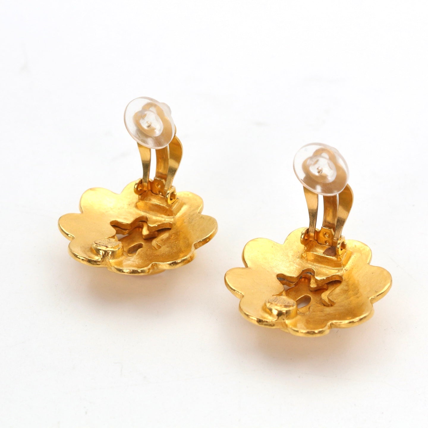 CHANEL Vintage Camellia Clip-On Earrings 98P [Used]
