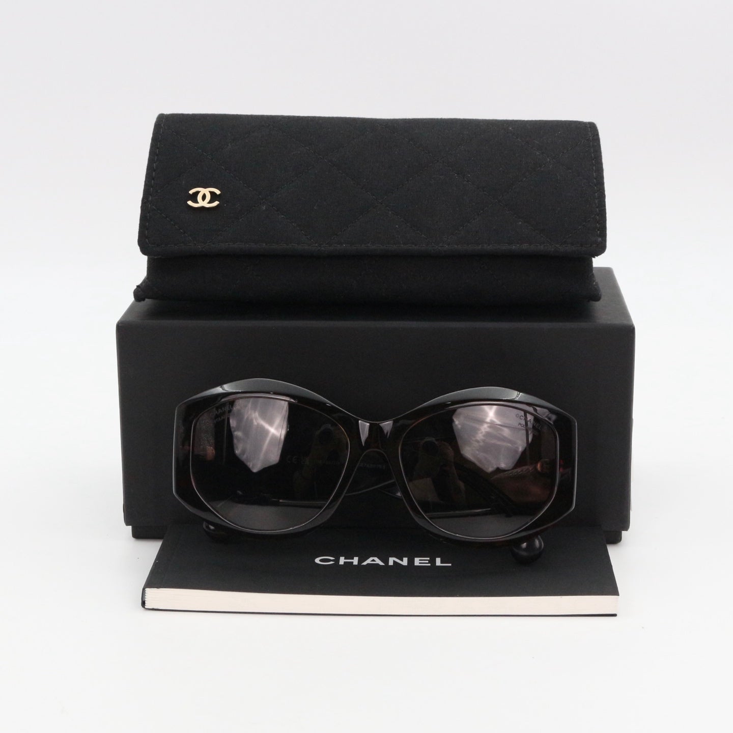 Chanel Tortoiseshell Wide Frame Quilted CC Sunglasses Gold Hardware [Used]