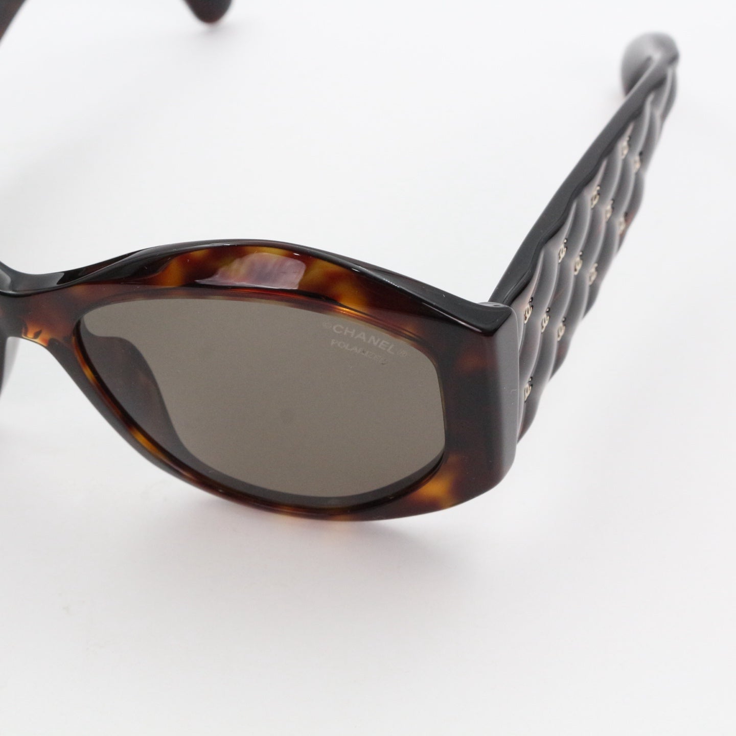 Chanel Tortoiseshell Wide Frame Quilted CC Sunglasses Gold Hardware [Used]