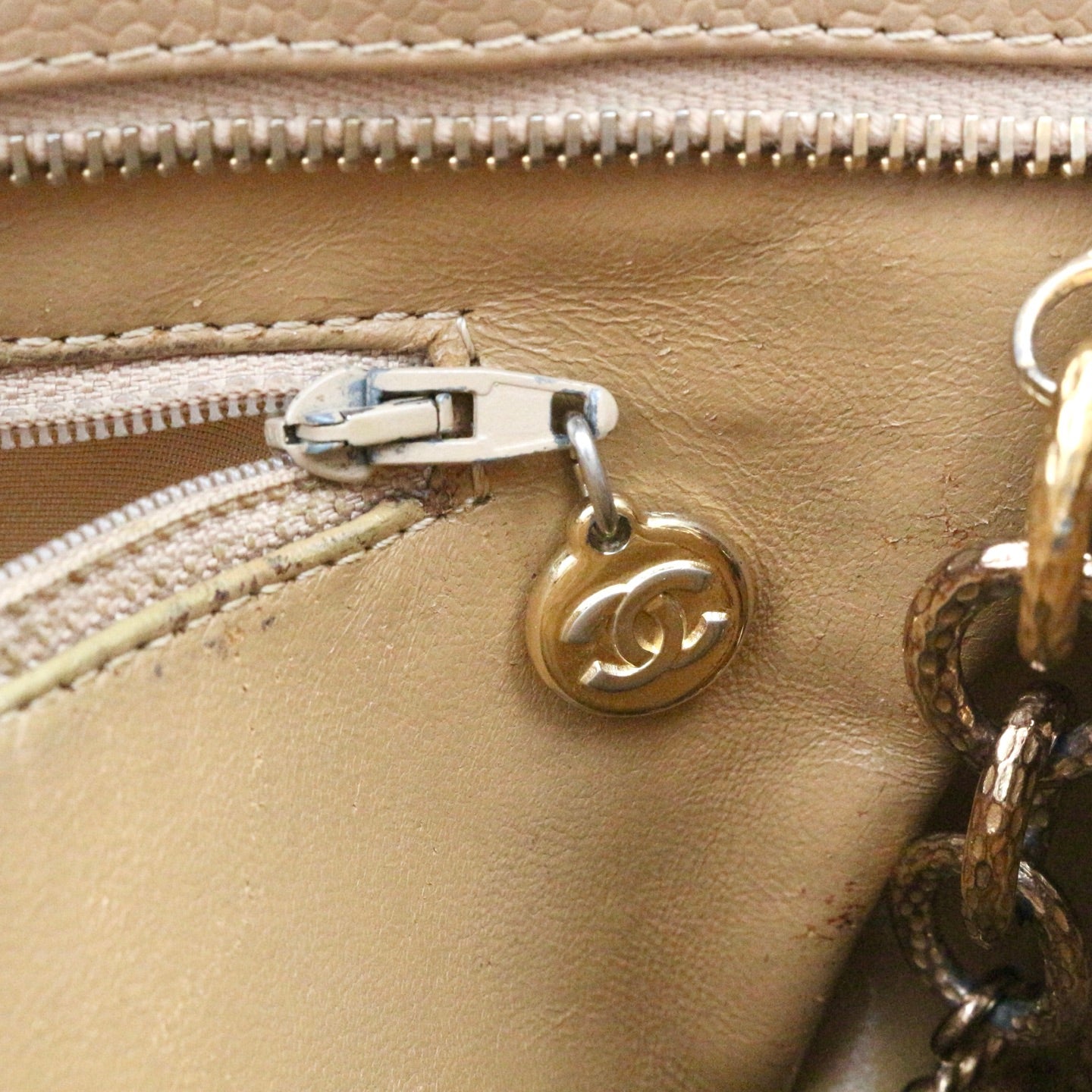 CHANEL Beige Caviar Medallion Tote Handbag [Used]