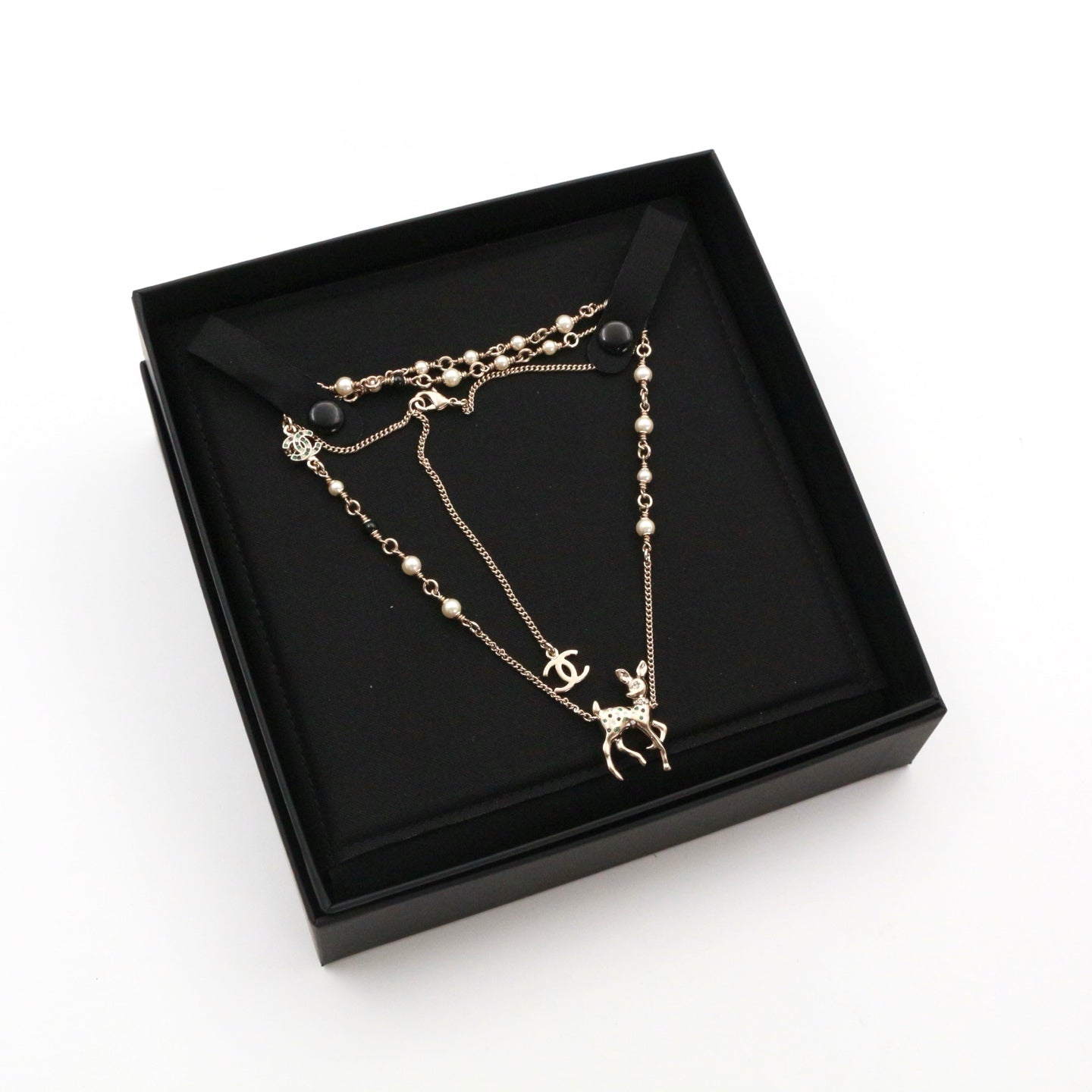 CHANEL Gold-Tone Christmas Reindeer Pearl Necklace [Unused]