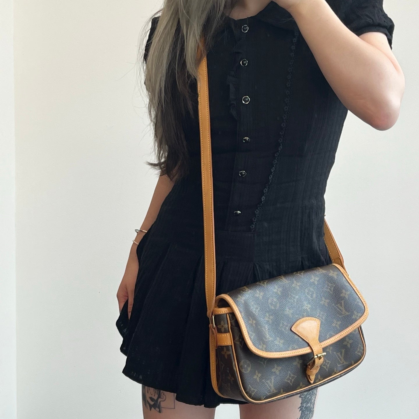 LOUIS VUITTON Monogram Sologne Shoulder Bag [Used]