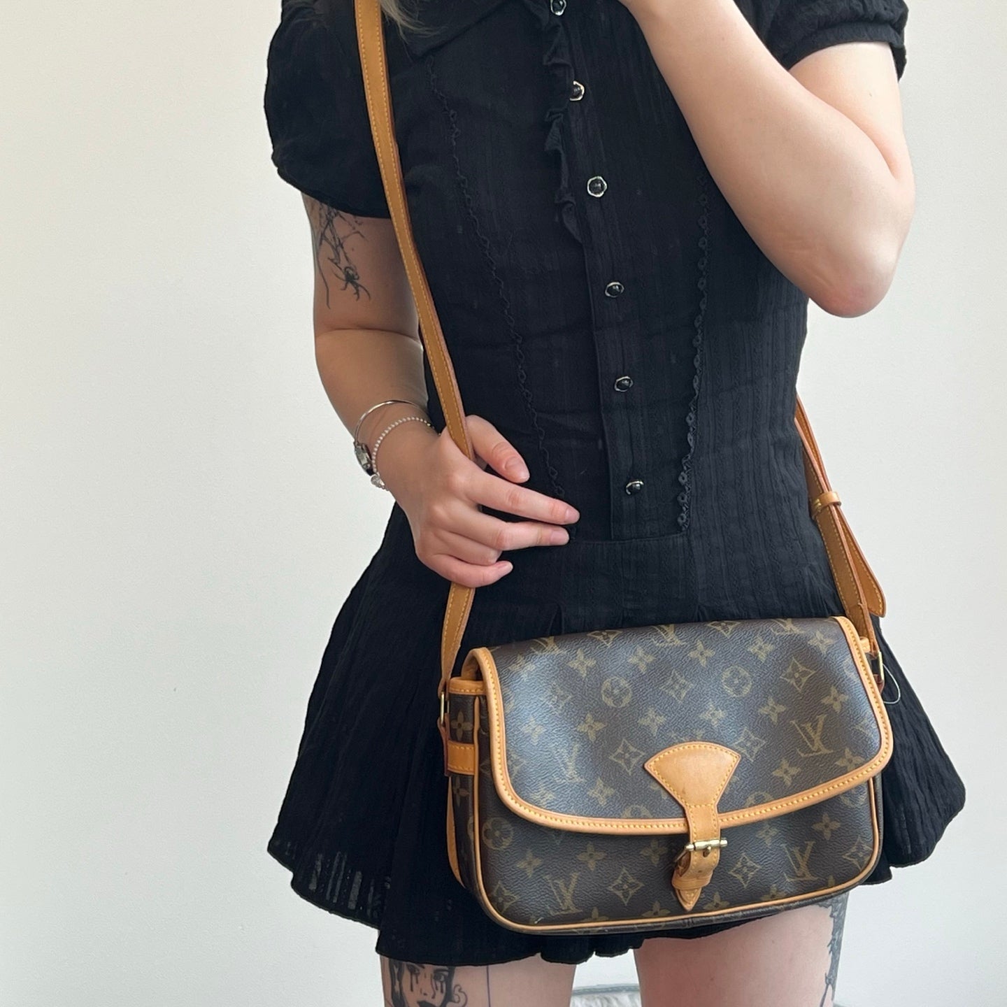 LOUIS VUITTON Monogram Sologne Shoulder Bag [Used]