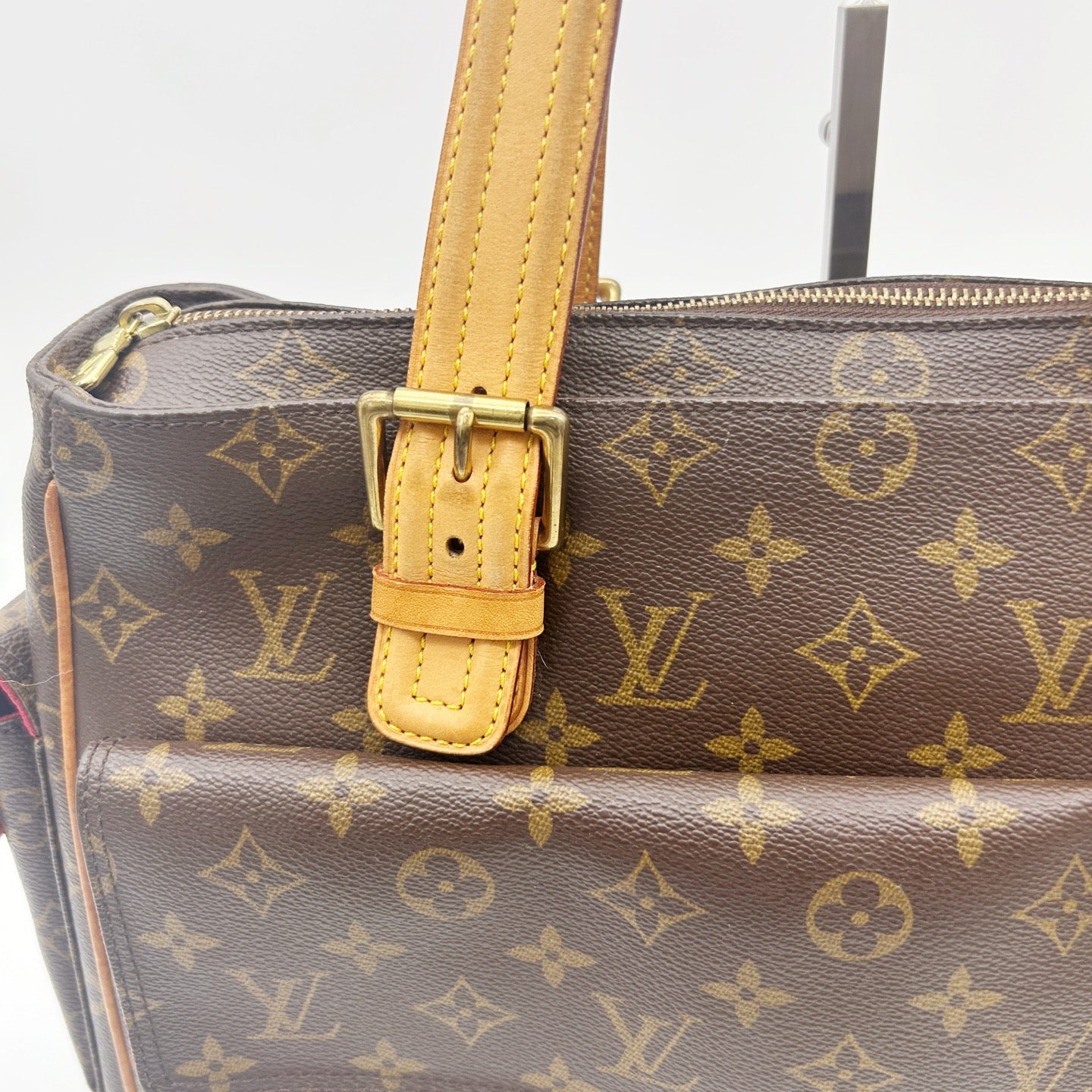 LOUIS VUITTON Monogram Multipli-Cité GM Tote Bag [Used]