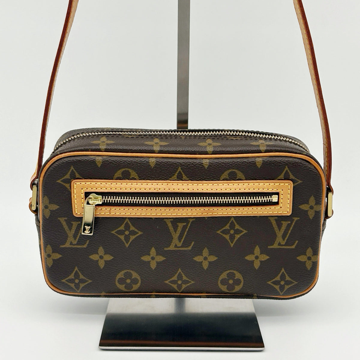 Louis Vuitton Monogram Pochette Accessories Shoulder Bag [Used]