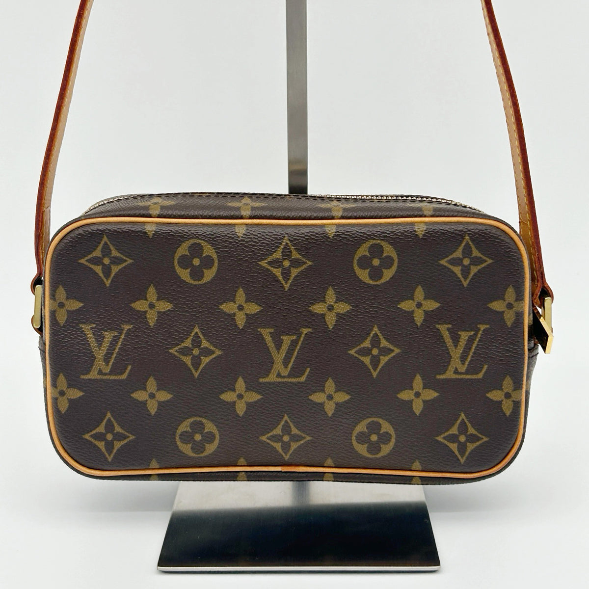 Louis Vuitton Monogram Pochette Accessories Shoulder Bag [Used]