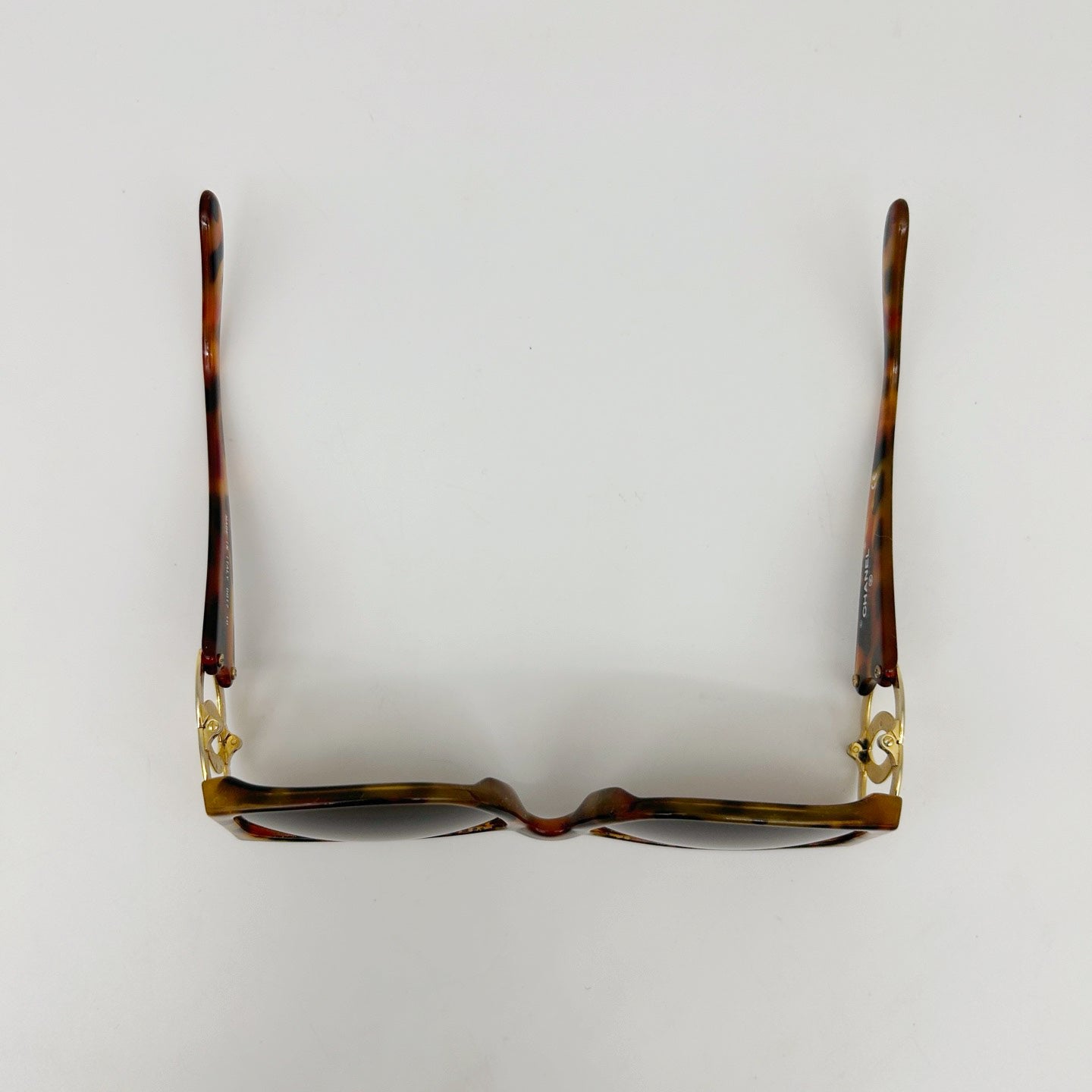Chanel Brown Tortoiseshell Sunglasses [Used]