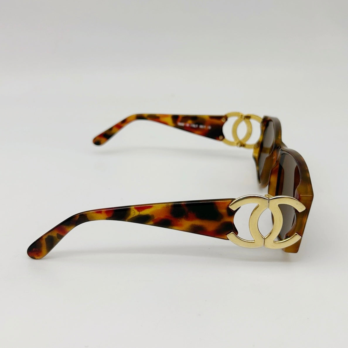Chanel Brown Tortoiseshell Sunglasses [Used]