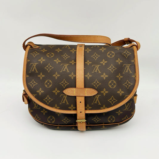 Louis Vuitton Monogram Saumur 30 Messenger Bag [Used]