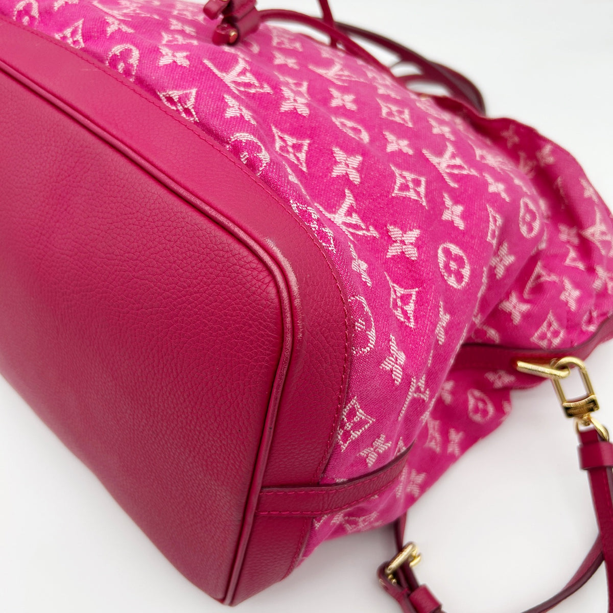 Louis Vuitton Rose Indian Monogram Denim Noefull Bag [Used]