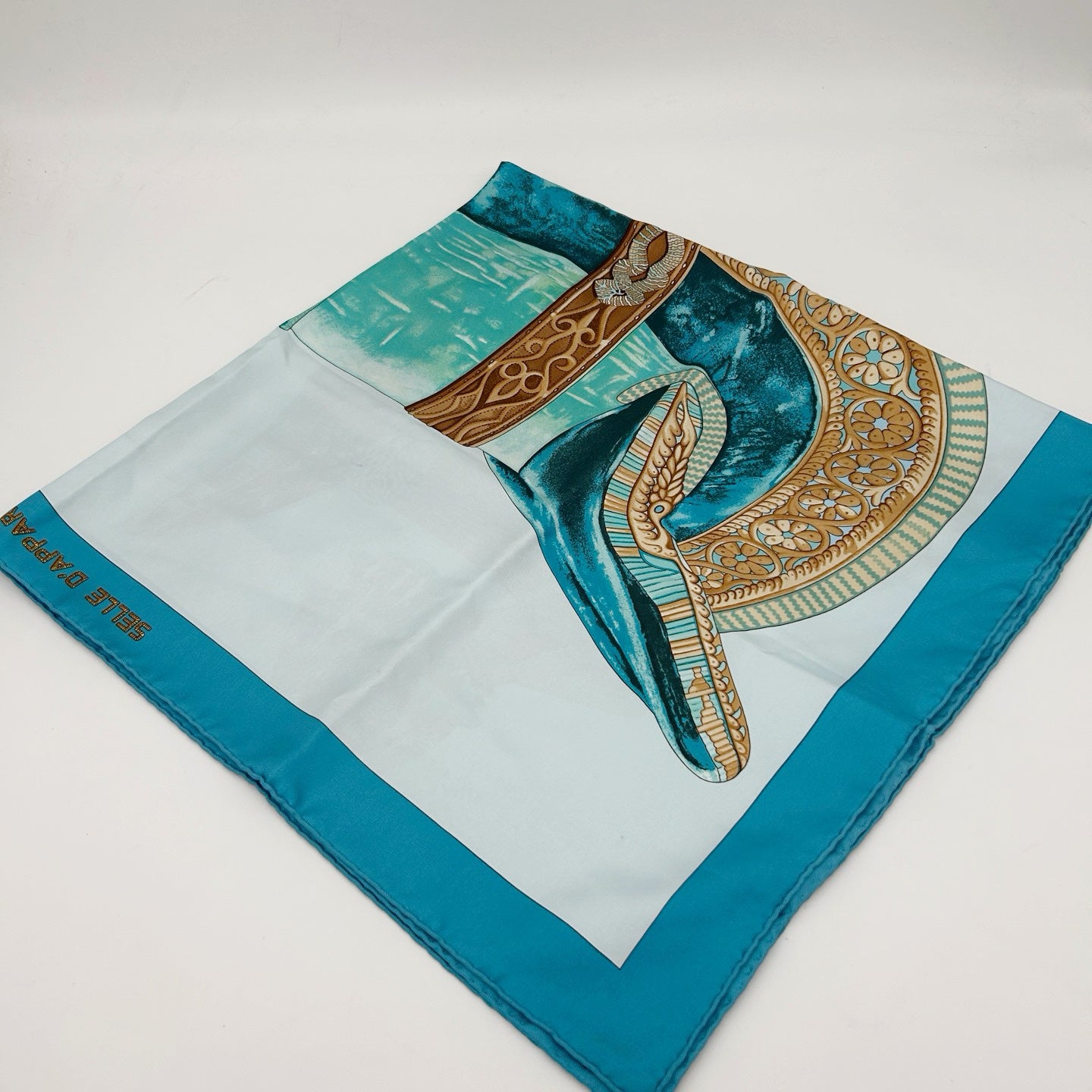 HERMÈS Selle d'Apparat Marocaine 90 Silk Scarf [Used]