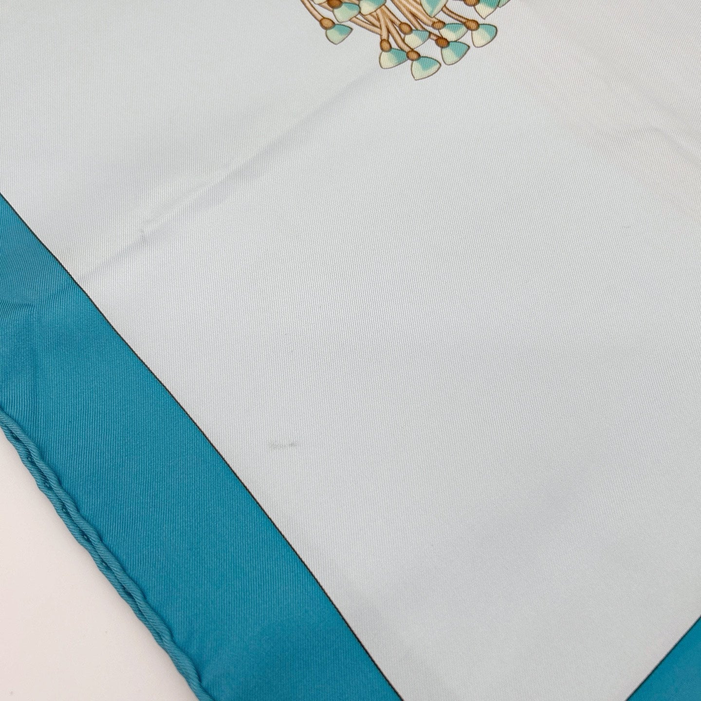 HERMÈS Selle d'Apparat Marocaine 90 Silk Scarf [Used]