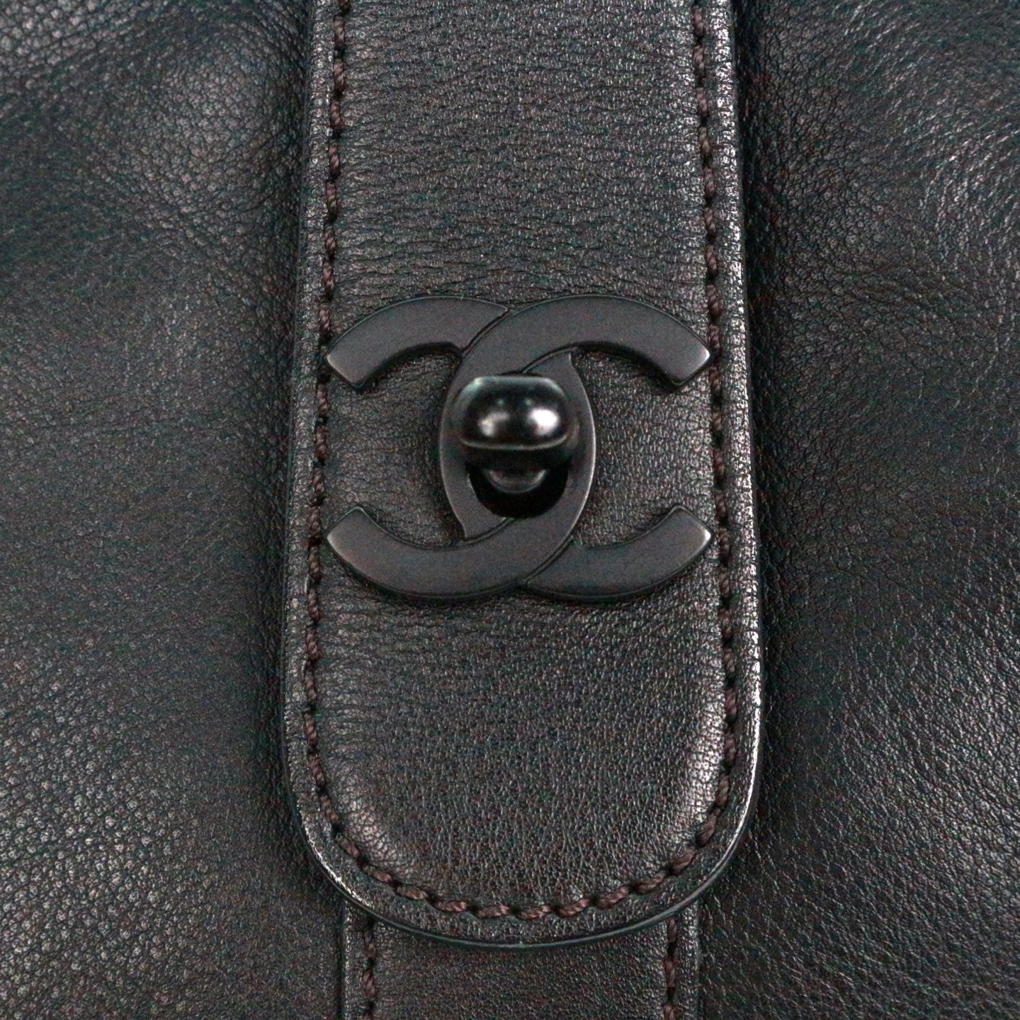 CHANEL Black Leather Vertical Tote Bag [Used]