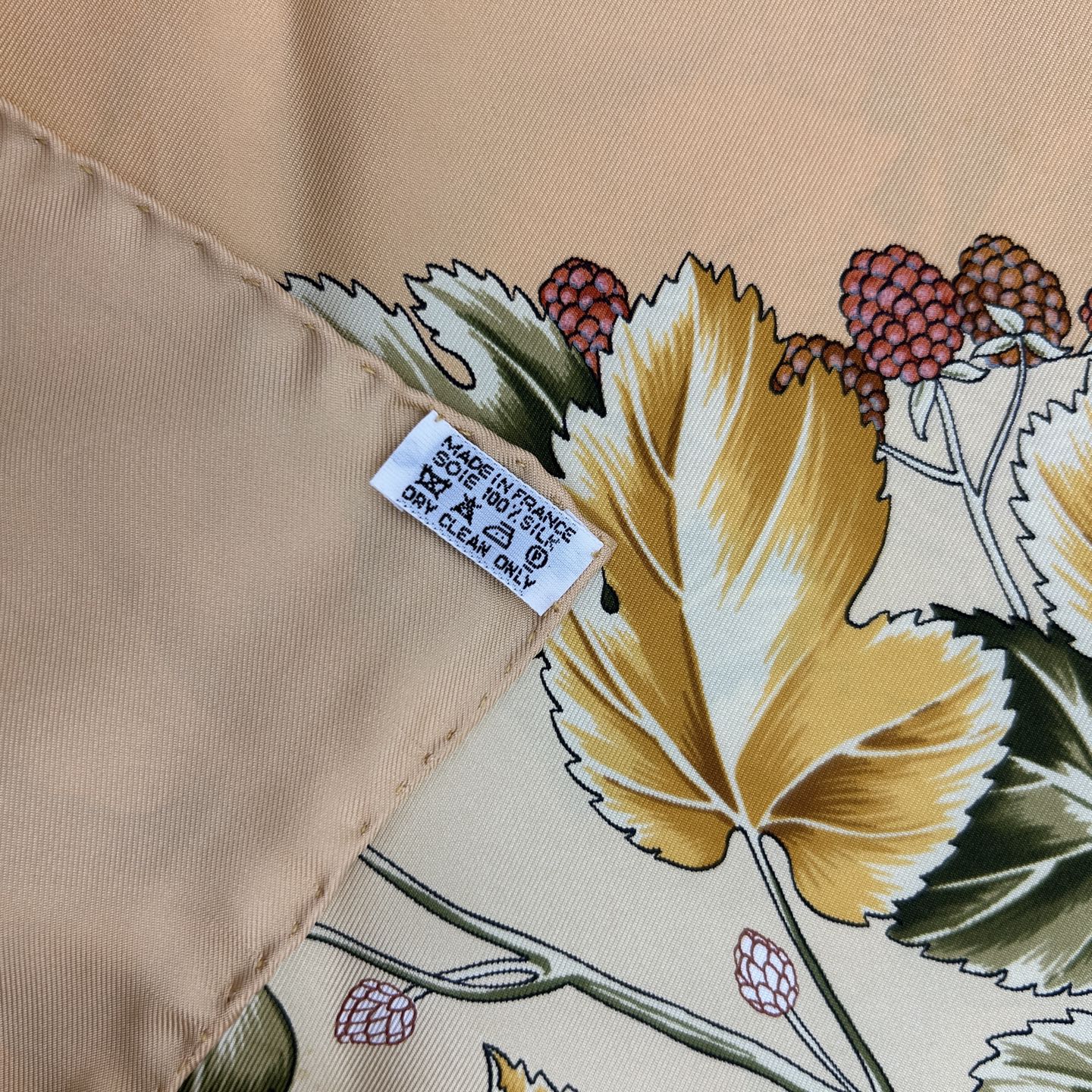 HERMÈS L’Arbre de Soie 90 Silk Scarf [Used]