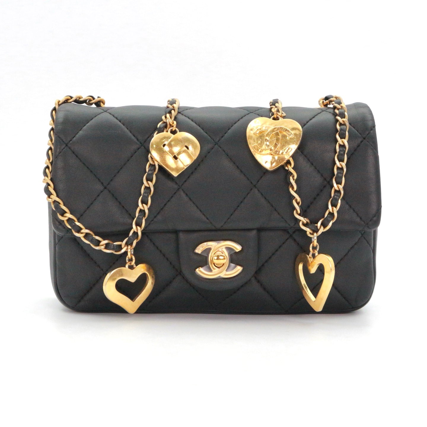 CHANEL 22B Black Lambskin Heart Charm Chain Flap Bag [Used]