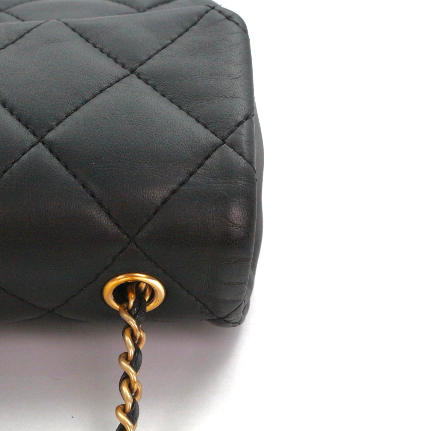 CHANEL 22B Black Lambskin Heart Charm Chain Flap Bag [Used]
