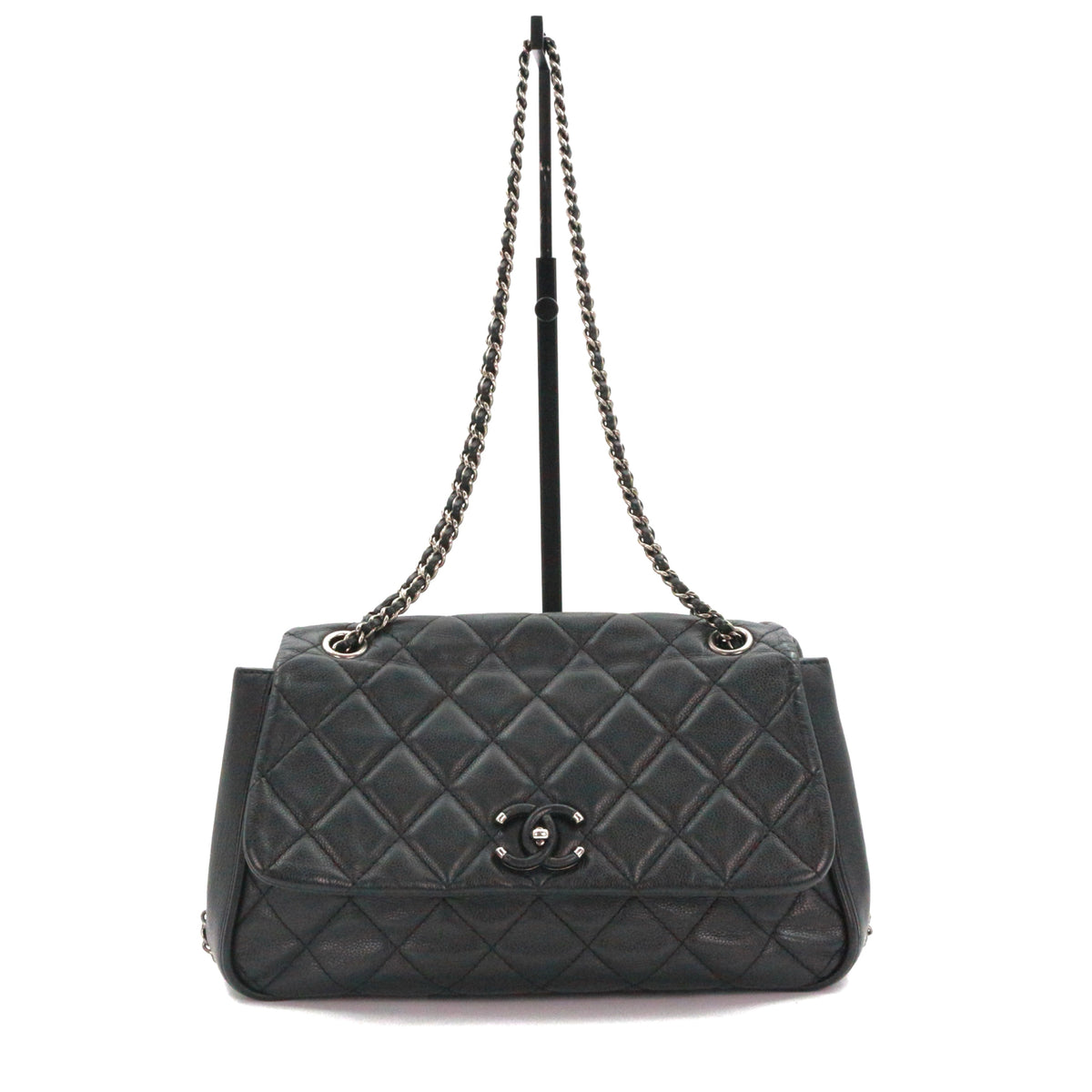 CHANEL Black Caviar Leather  Cuban Chain Shoulder Bag [Used]