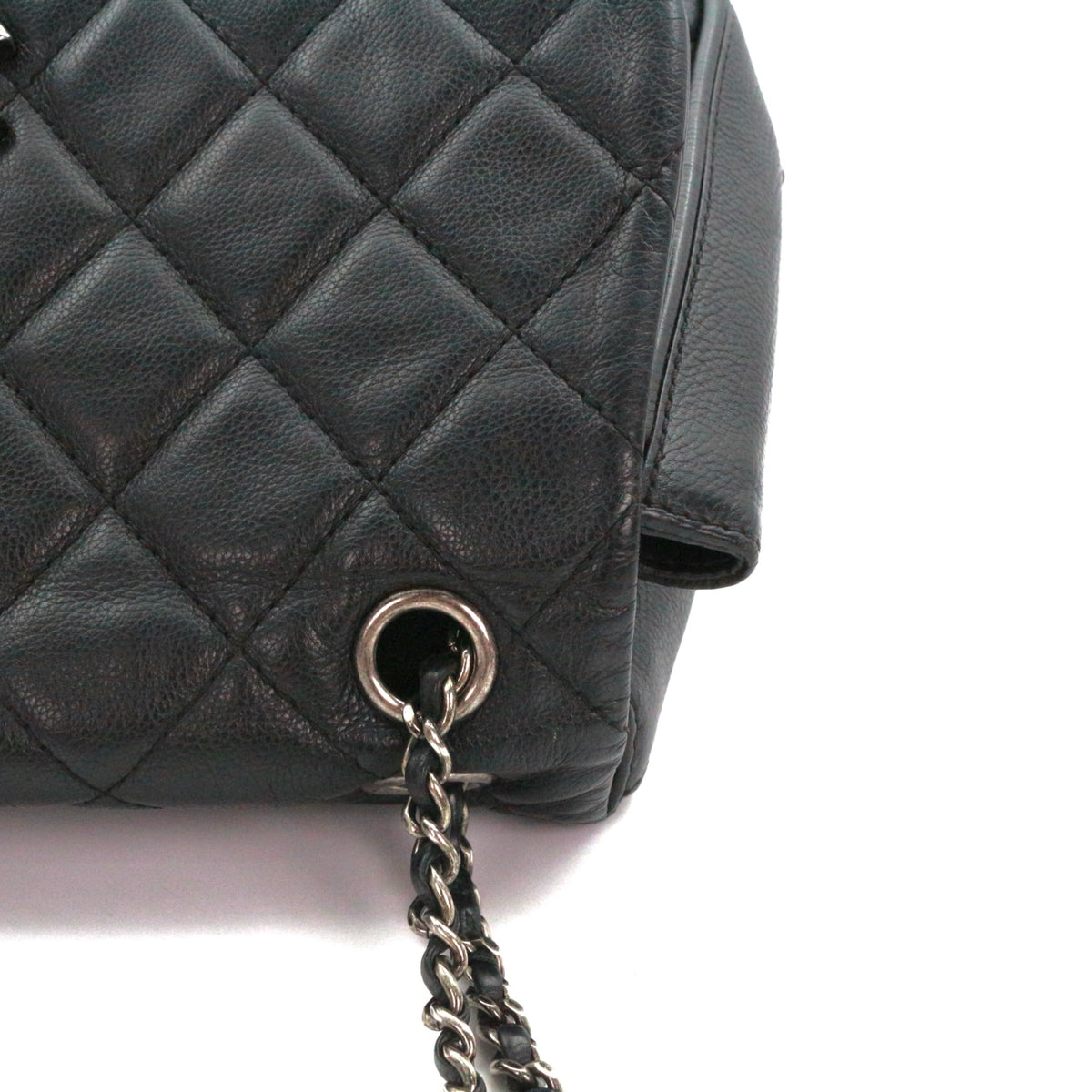 CHANEL Black Caviar Leather  Cuban Chain Shoulder Bag [Used]