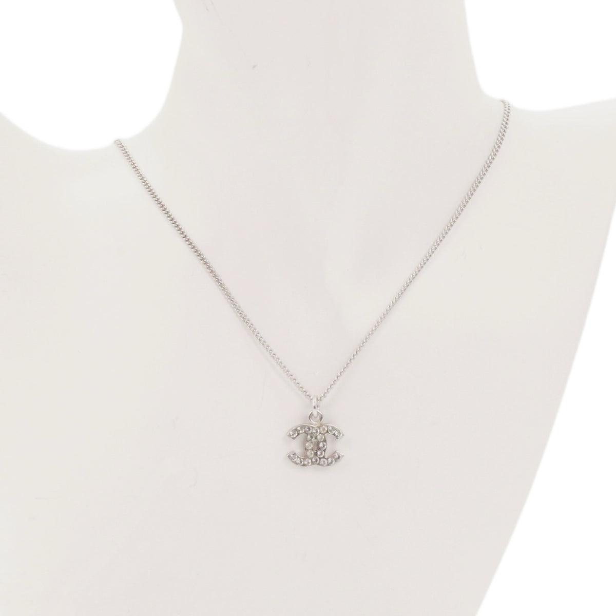 CHANEL 07V Silver Tone Rhinestone Double CC Pendant Necklace [Used]