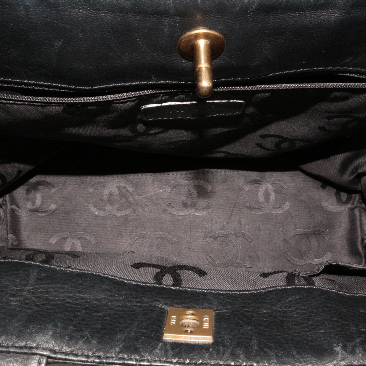 CHANEL Black Lambskin CC Turnlock Tote Bag [Used]