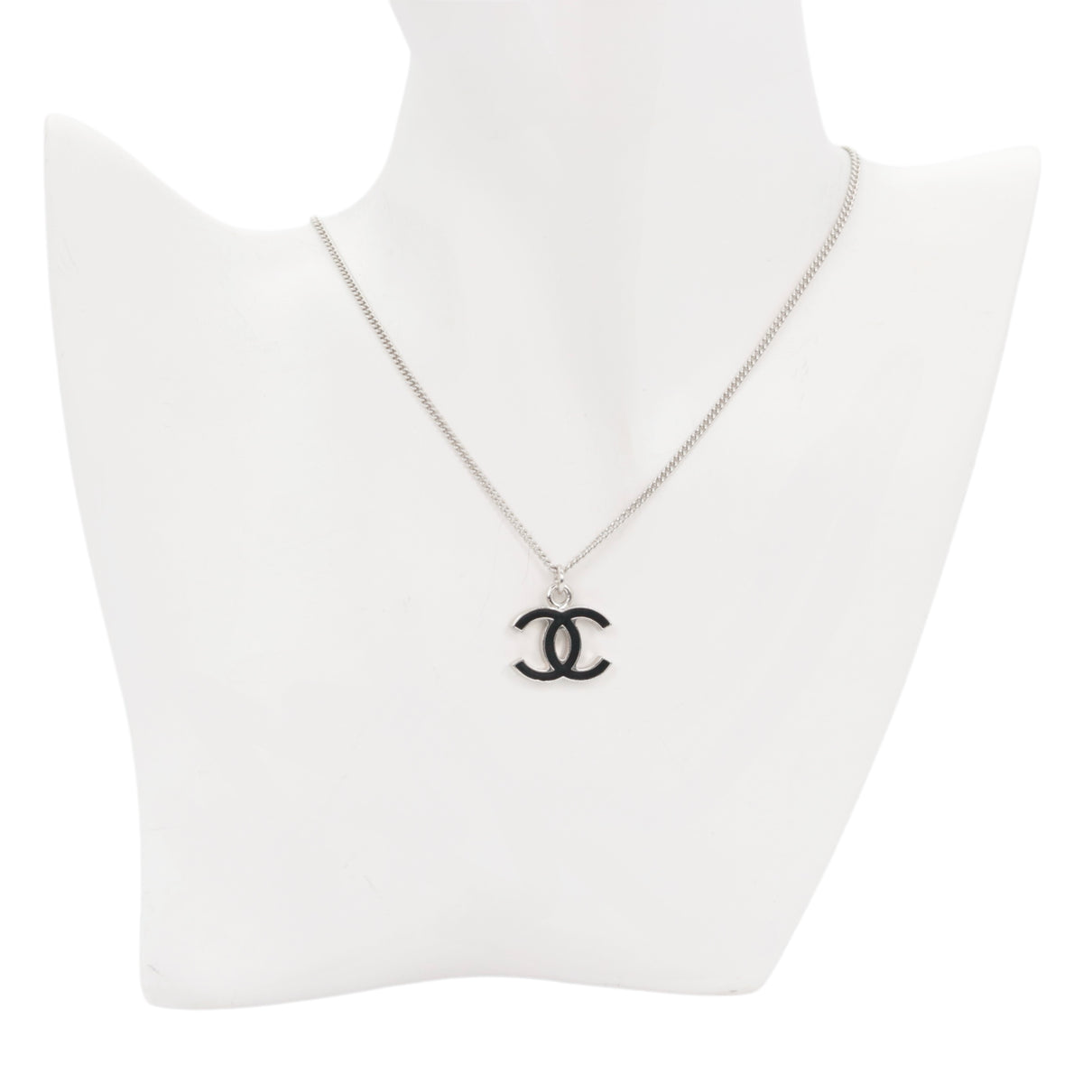 CHANEL 07V Black & Silver Double CC Pendant Necklace [Used]