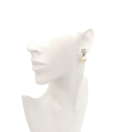 CHANEL A20V Silver Tone Rhinestone Double CC Faux Pearl Drop Earrings [Used]