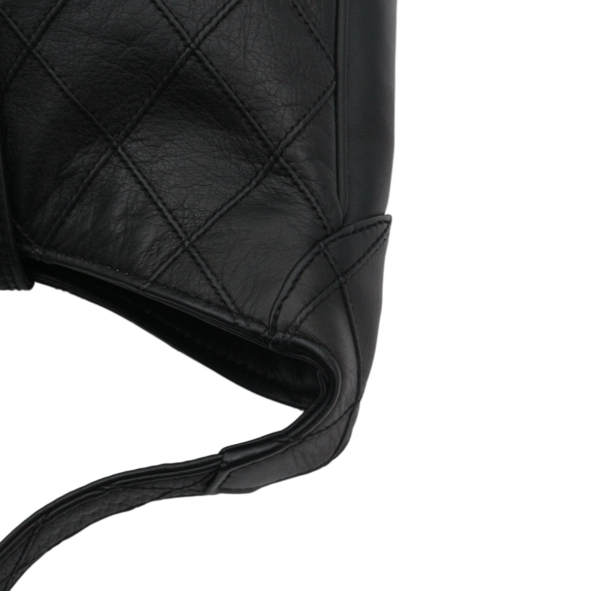 CHANEL Vintage Black Quilted Leather CC Turnlock Shoulder Bag [Used]