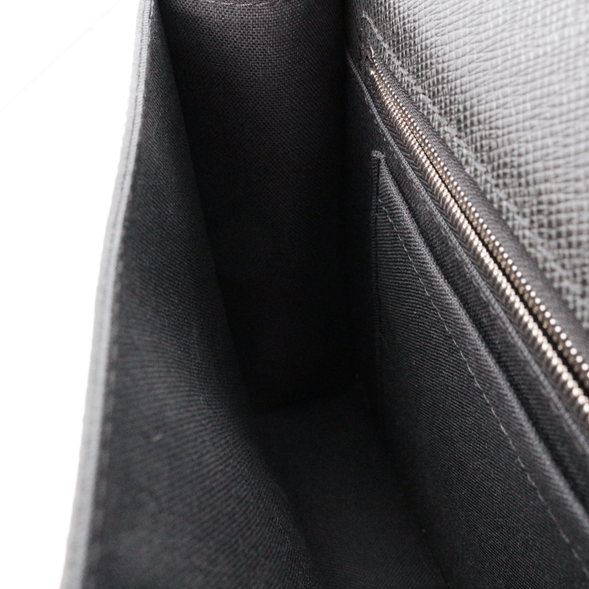 LOUIS VUITTON Black Taiga Leather S-Lock Clutch Bag M32592 [Used]