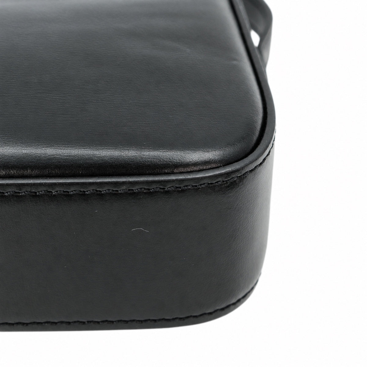 CELINE Black Shiny Calfskin Teen Triomphe Shoulder Bag [Used]